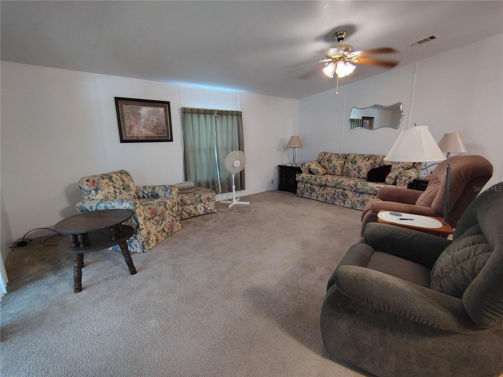 52 Outlet Drive