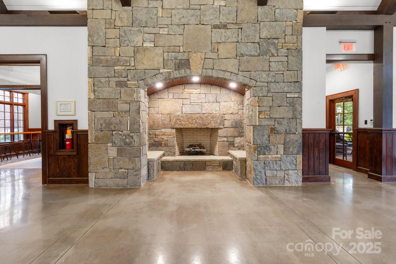 1029 Glade Spring Court