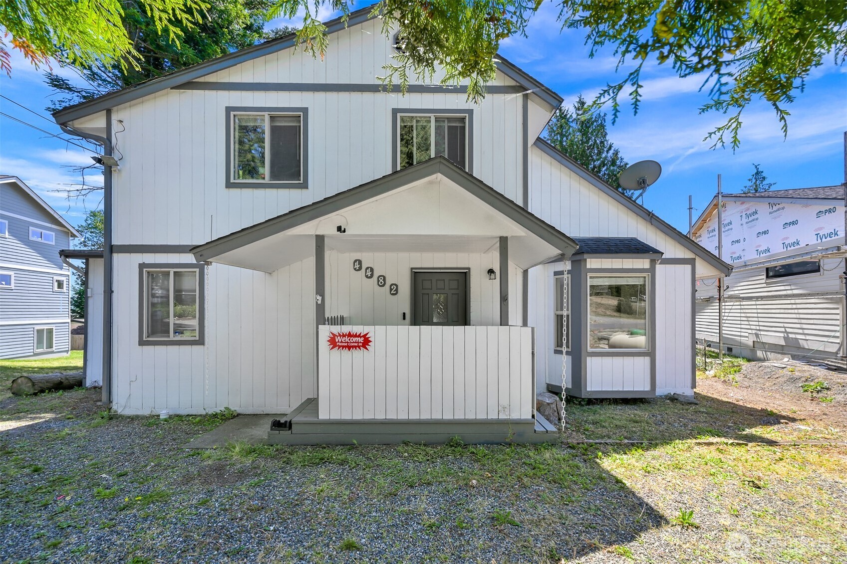 4482 Moresby Way