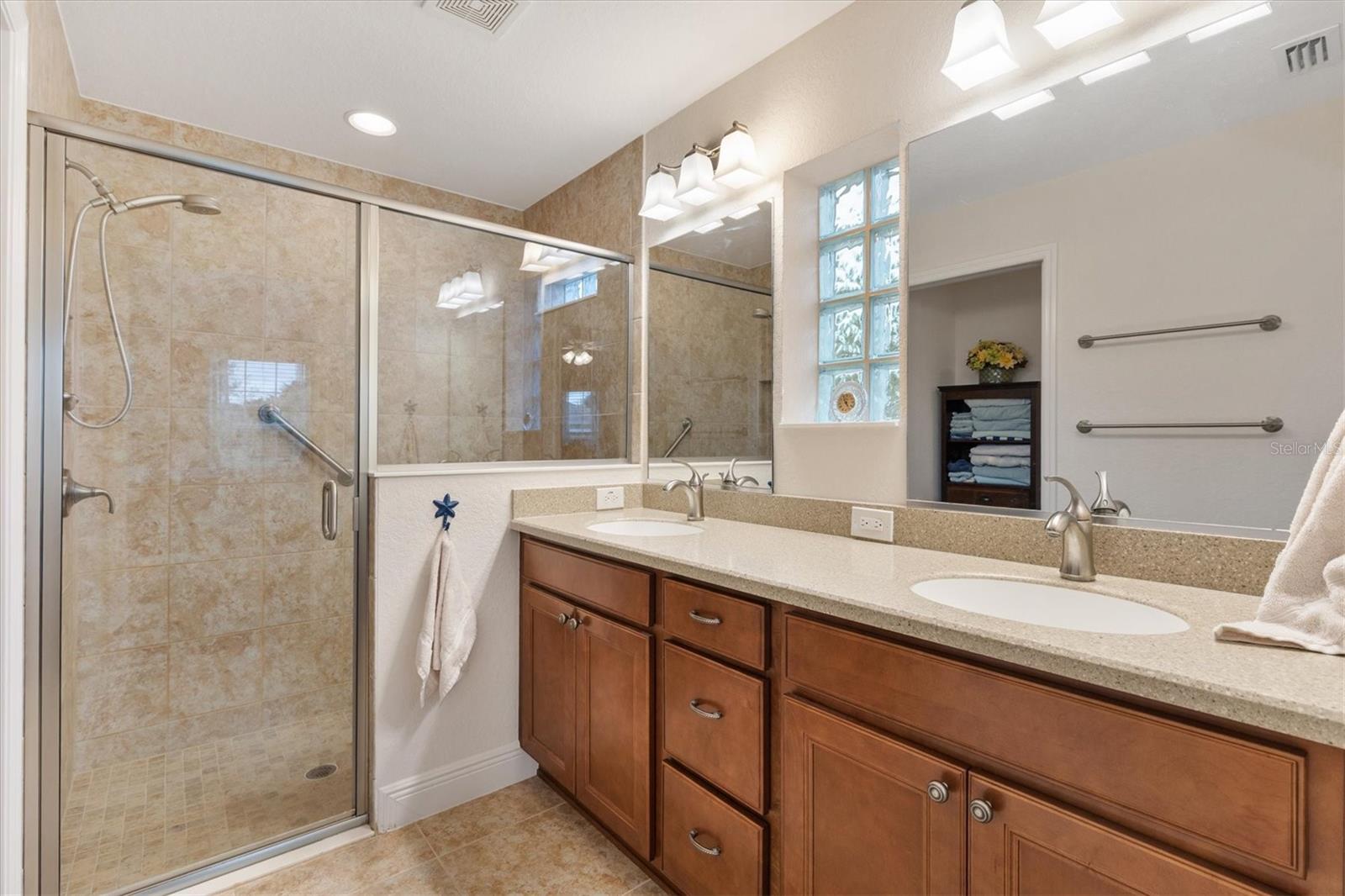 5000 Sandpiper Drive