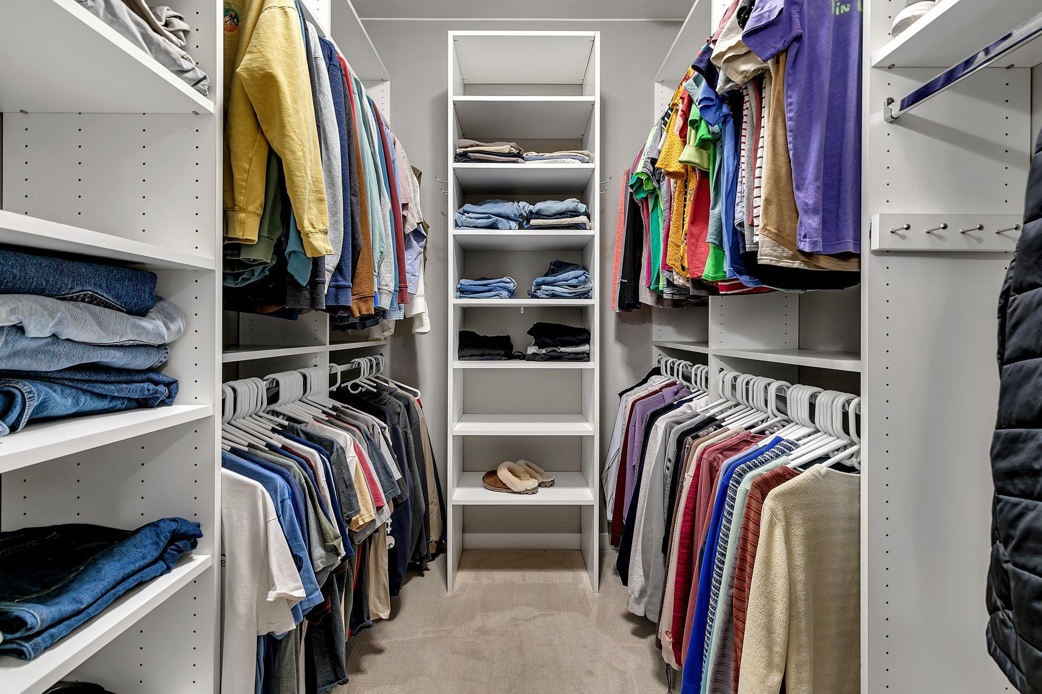 1905 Sandstone Court