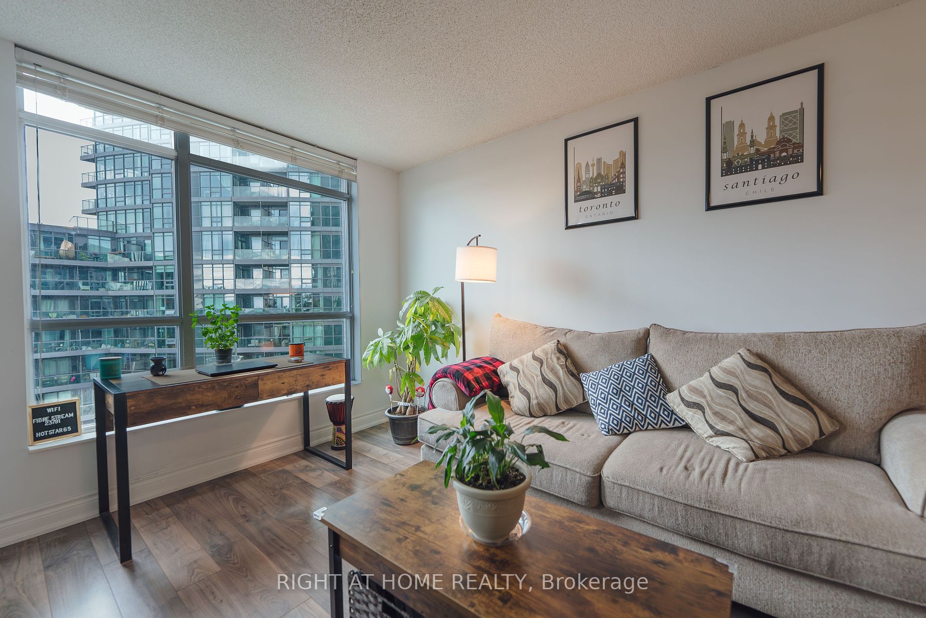 219 Fort York Blvd 1001