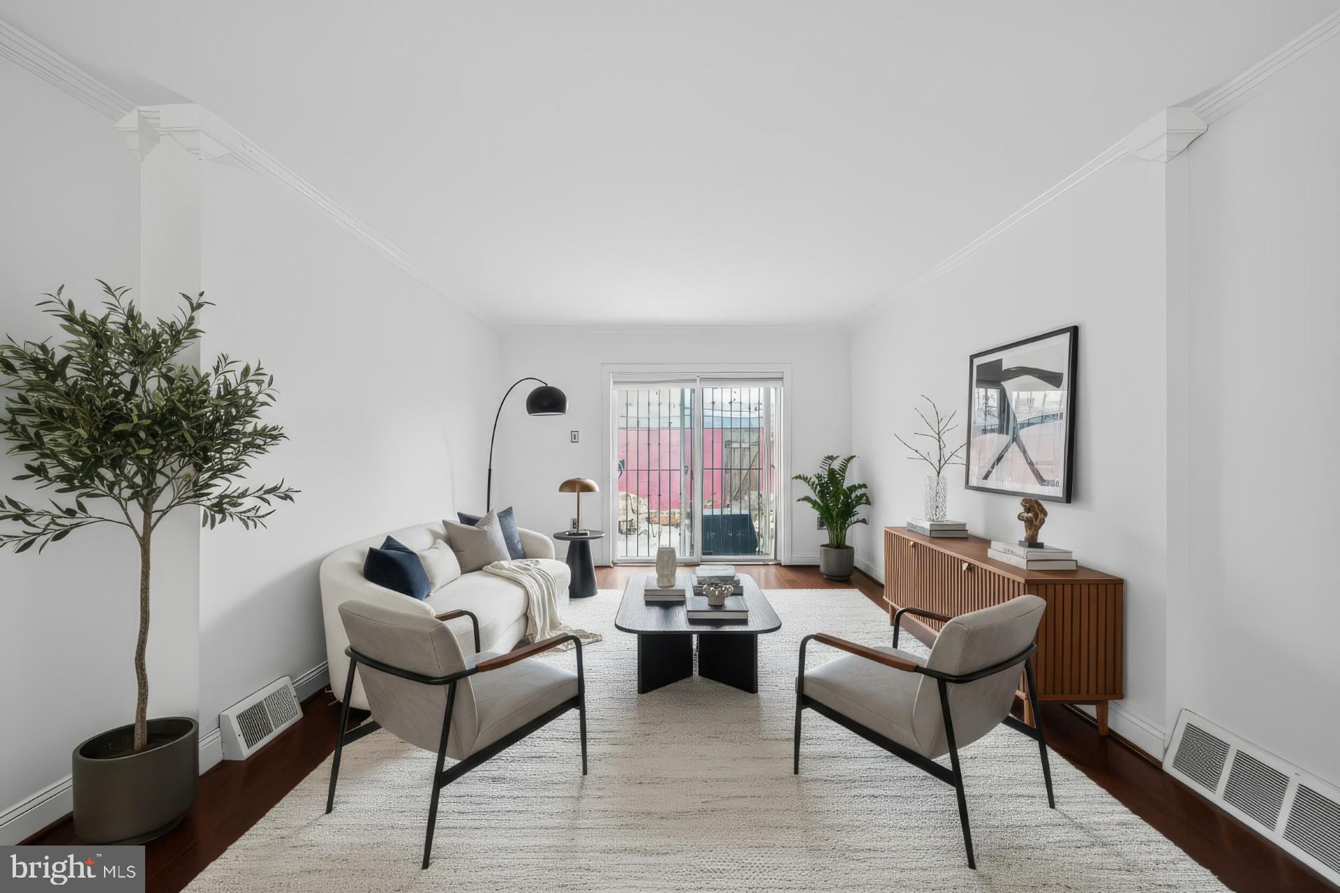 1422 Montrose Street