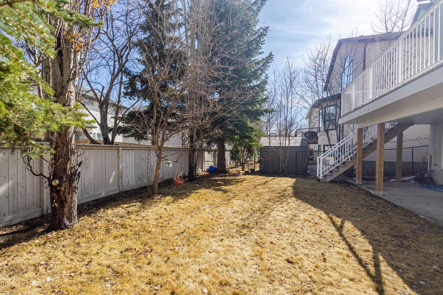 42 Panorama Hills Green NW