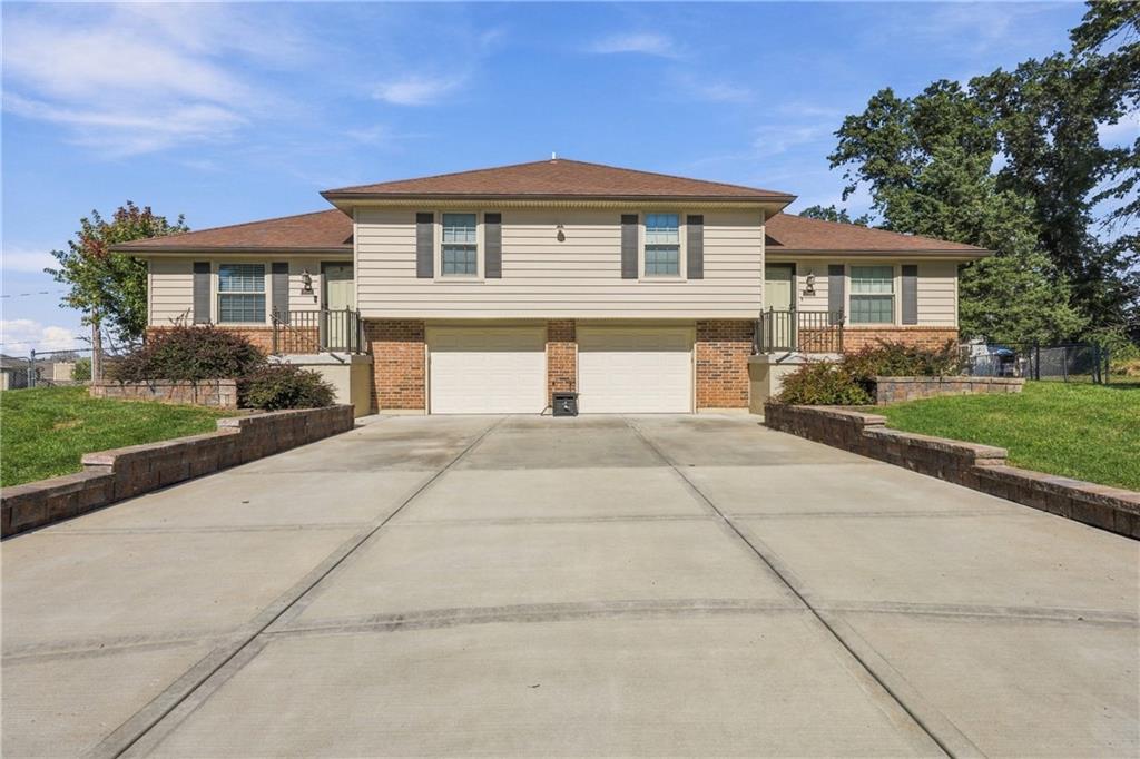 17308-17310 E 48th Street Court S