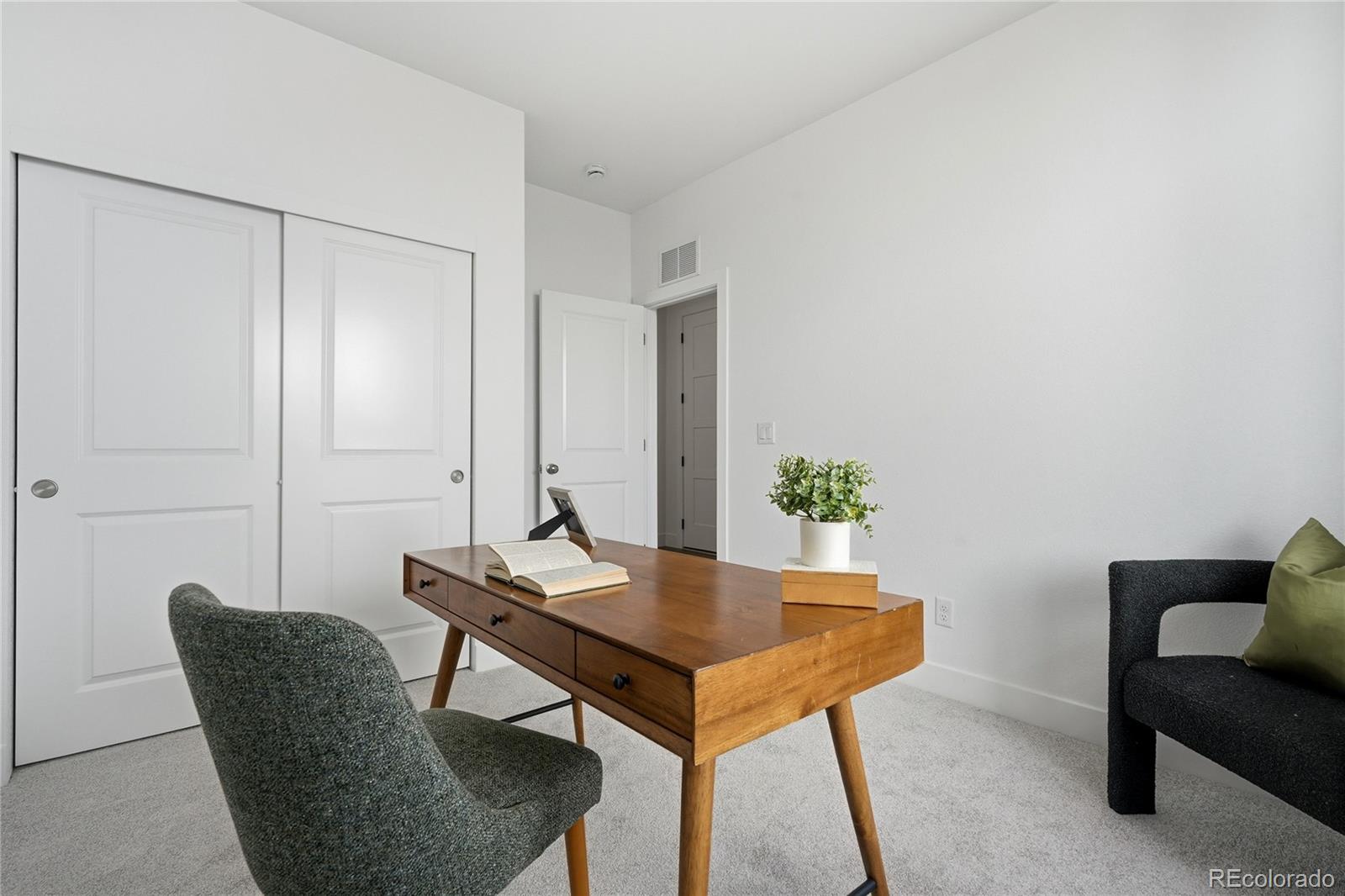 17116 W 92nd Loop