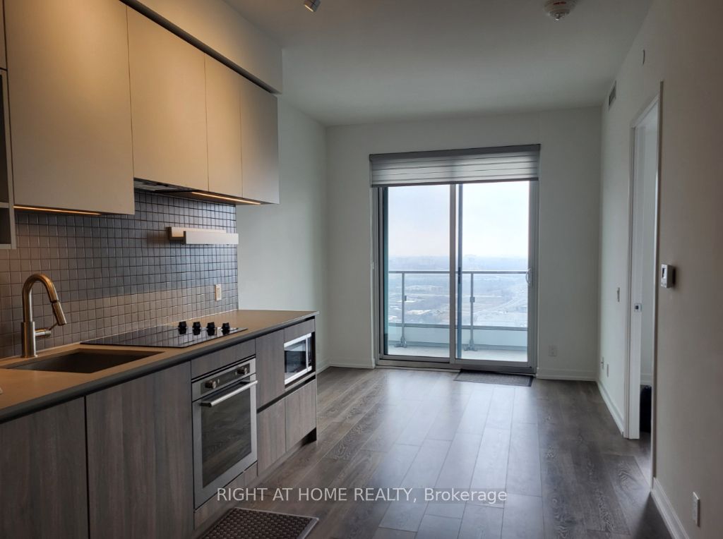 950 Portage Pkwy 3907