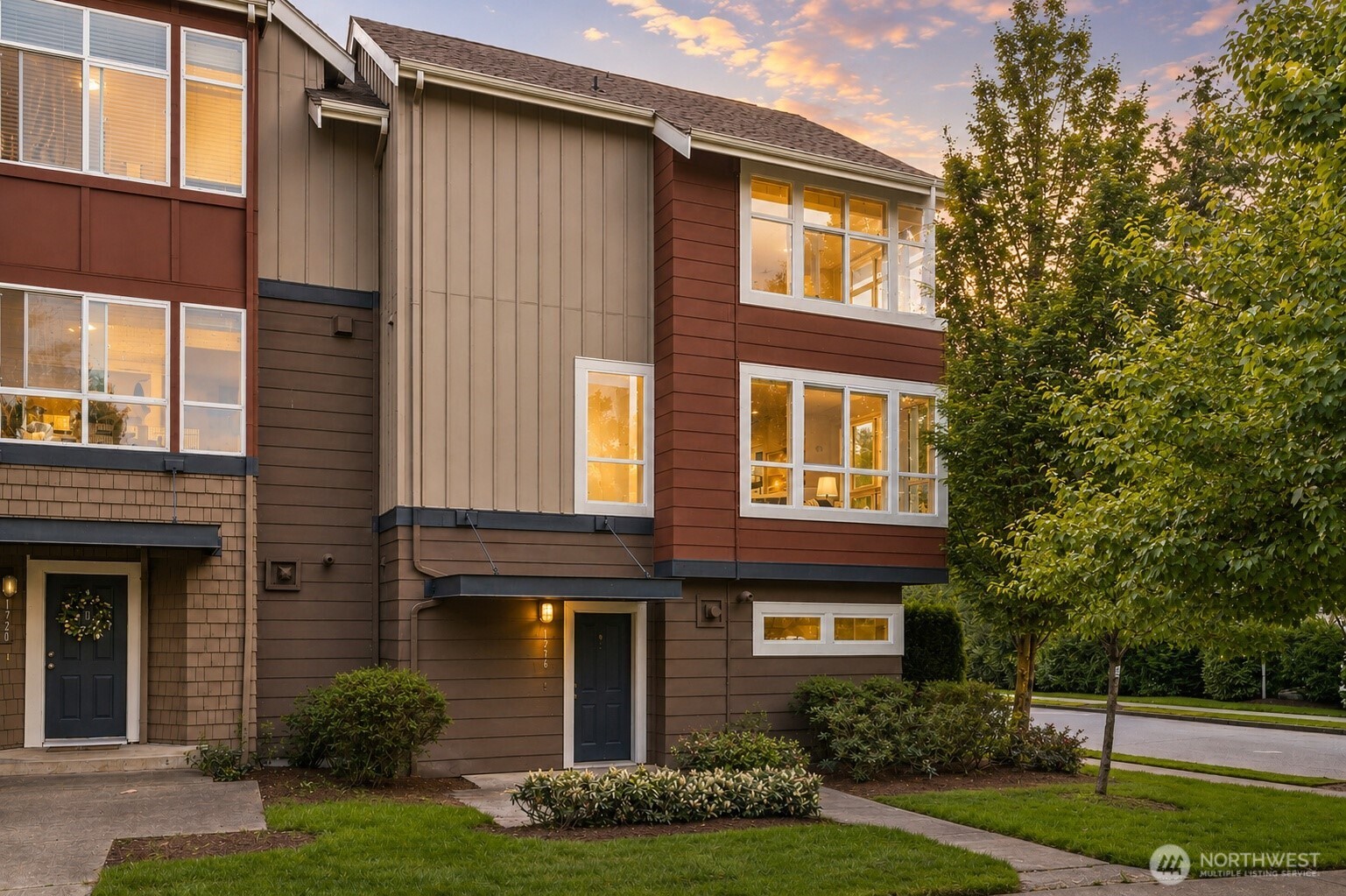 Welcome to this beautifully remodeled home in the desirable Issaquah Highlands! Blend modern updates with comfortable everyday living. Corner unit allows for an abundance of natural light throughout the home, creating a bright and inviting atmosphere in every room. Recent upgrades include brand-new carpet, a new washer and dryer, quartz countertops and stylish finishes that give the home a fresh, updated feel. Stay comfortable year-round with AC, perfect for warm summer days. Conveniently located near parks, shopping, dining, entertainment, trails, I-90, and top-rated schools, this home offers the ideal combination of comfort, functionality, and location. No Rental Cap