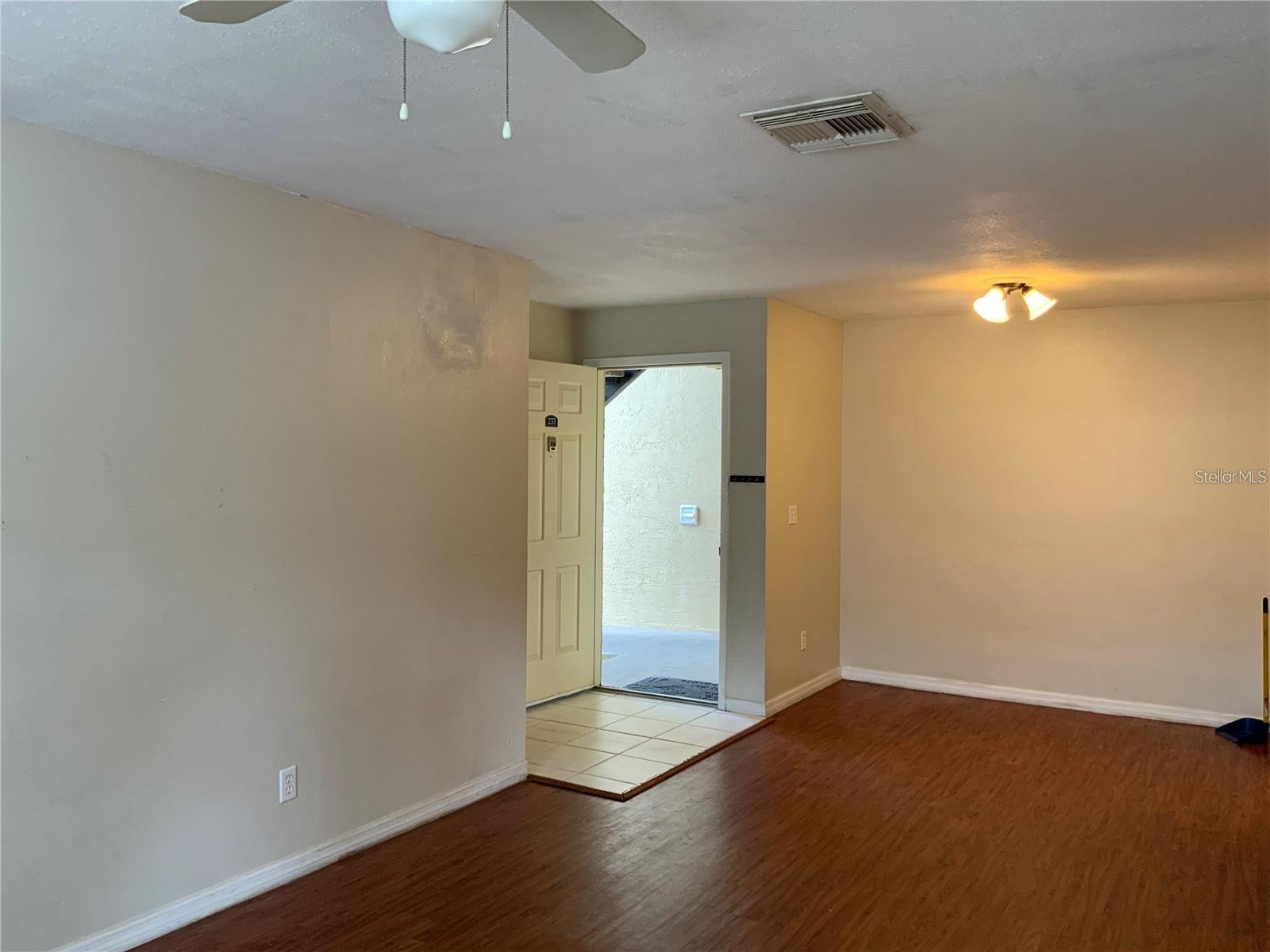 233 Red Maple Place 233
