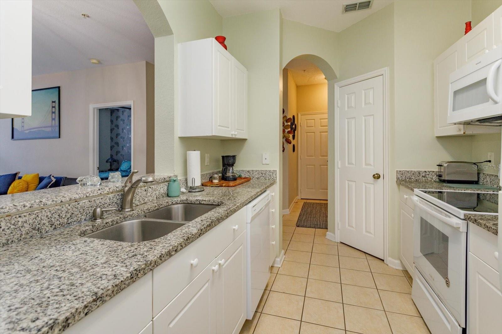 2310 Silver Palm Dr 104