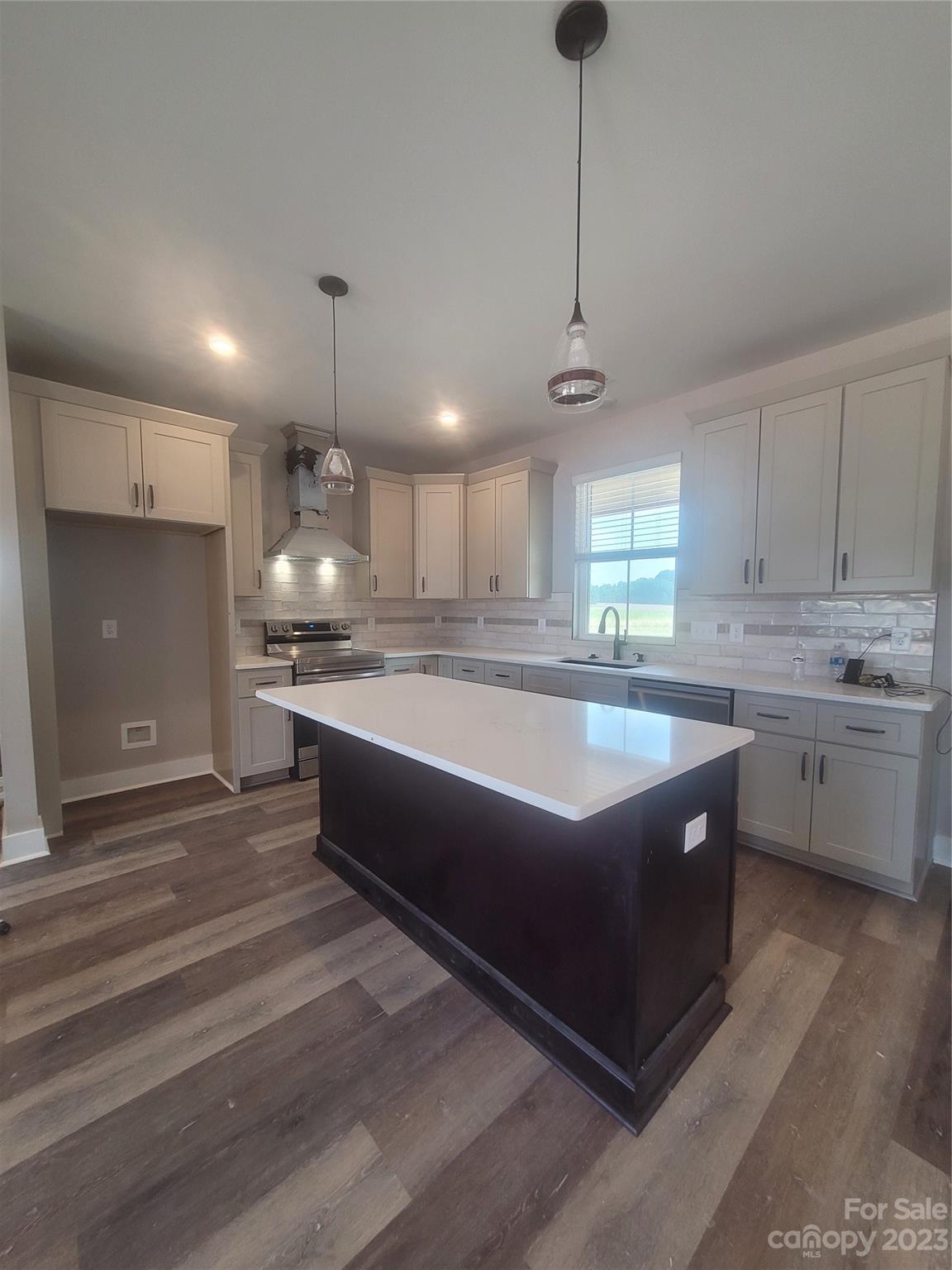 27711 Taylor Lane
