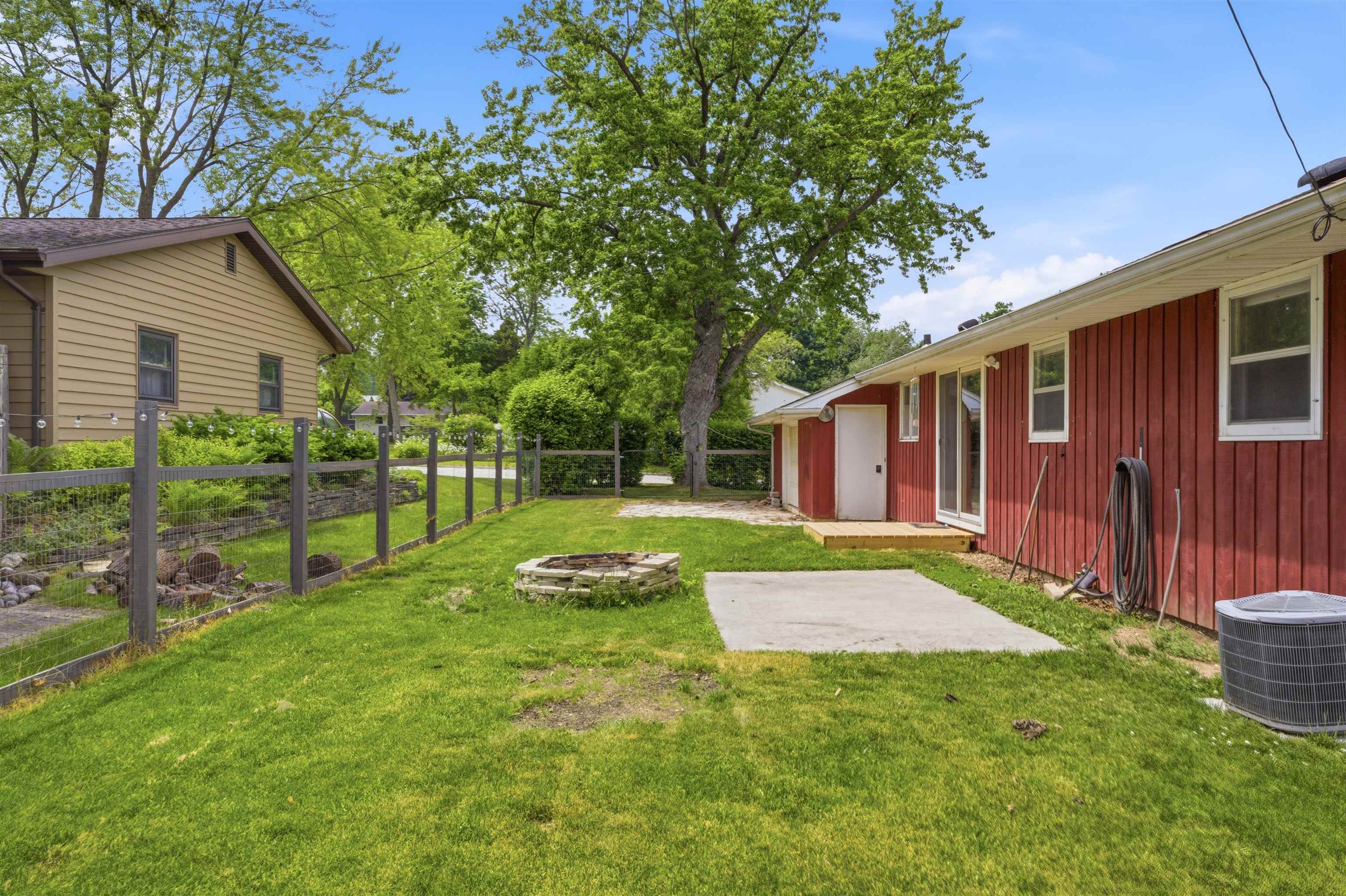117 Hawthorne Court