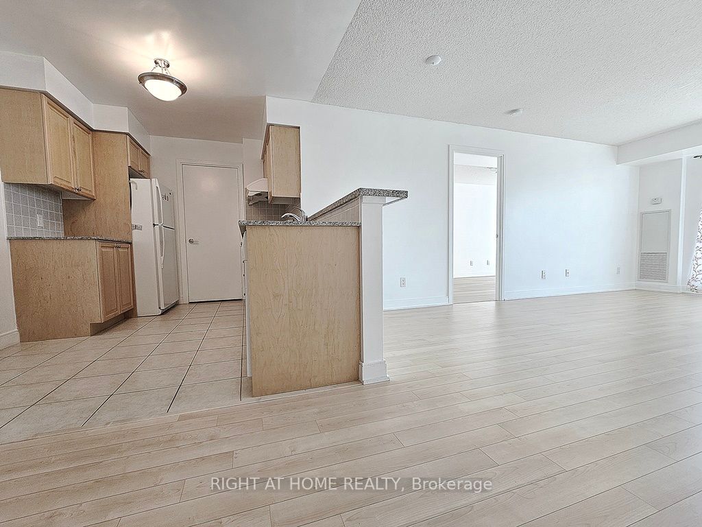 238 Bonis Ave 2619