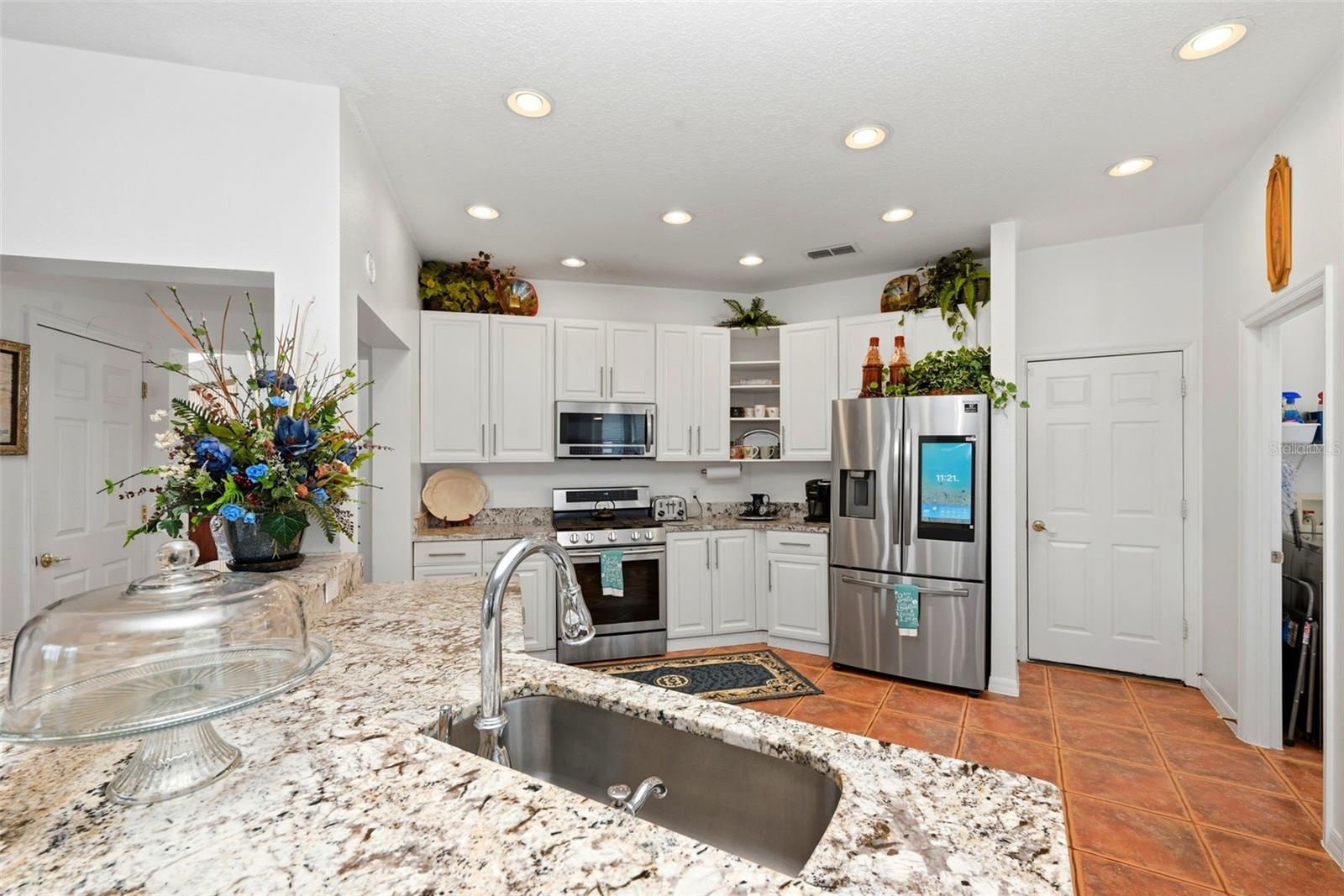 910 Lascala Drive