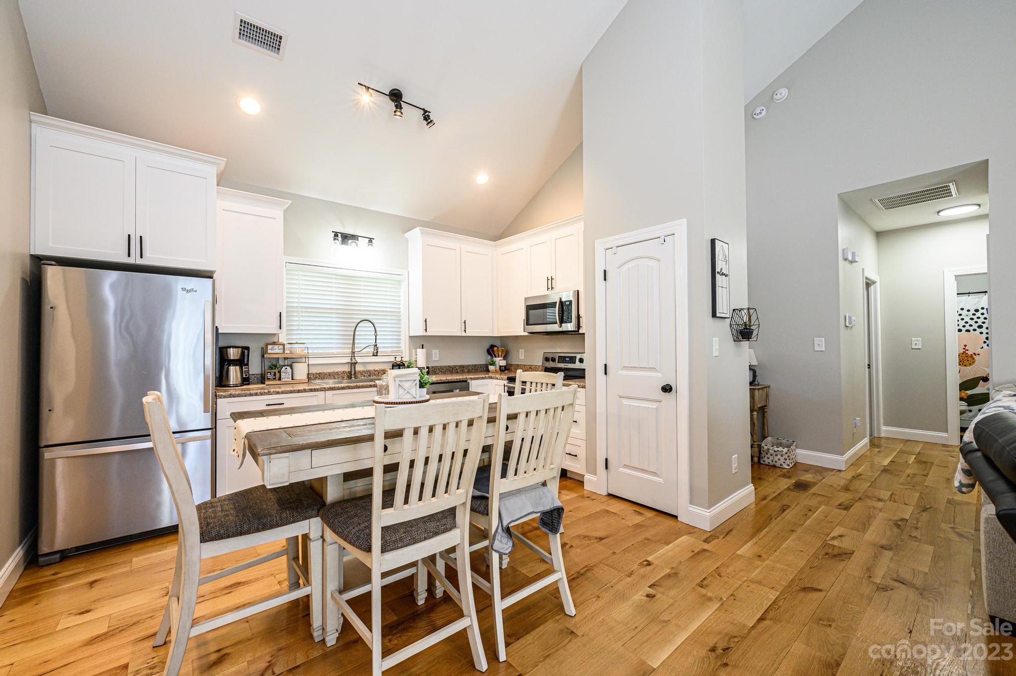 62 W Highland Avenue