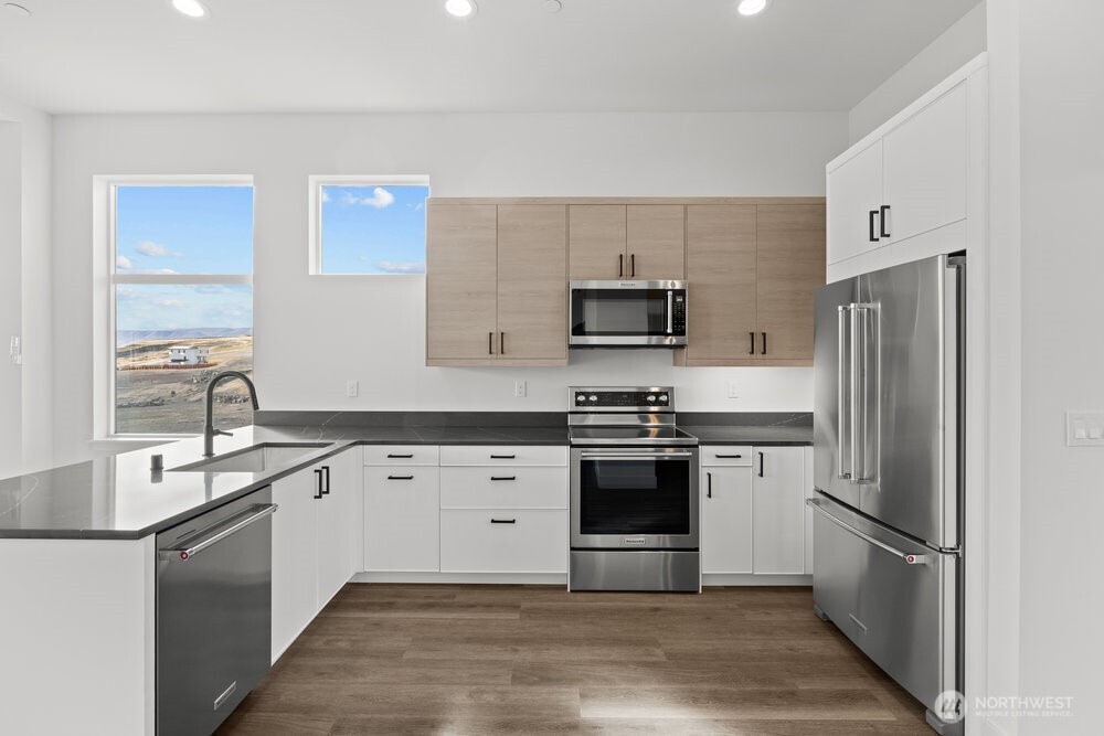 20 Chinook Drive