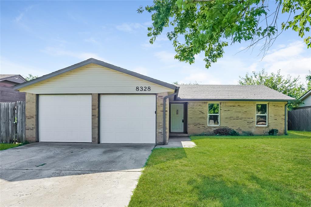 Welcome to your dream home! Step inside this pet-friendly home featuring modern finishings and a layout designed with functionality in mind. Enjoy the storage space found in the kitchen and closets as well as the spacious living areas and natural light throughout. Enjoy outdoor living in your yard, perfect for gathering, relaxing, or gardening! Take advantage of the incredible location, nestled in a great neighborhood with access to schools, parks, dining and more. Don't miss a chance to make this house your next home! Beyond the home, experience the ease of our technology-enabled maintenance services, ensuring hassle-free living at your fingertips.