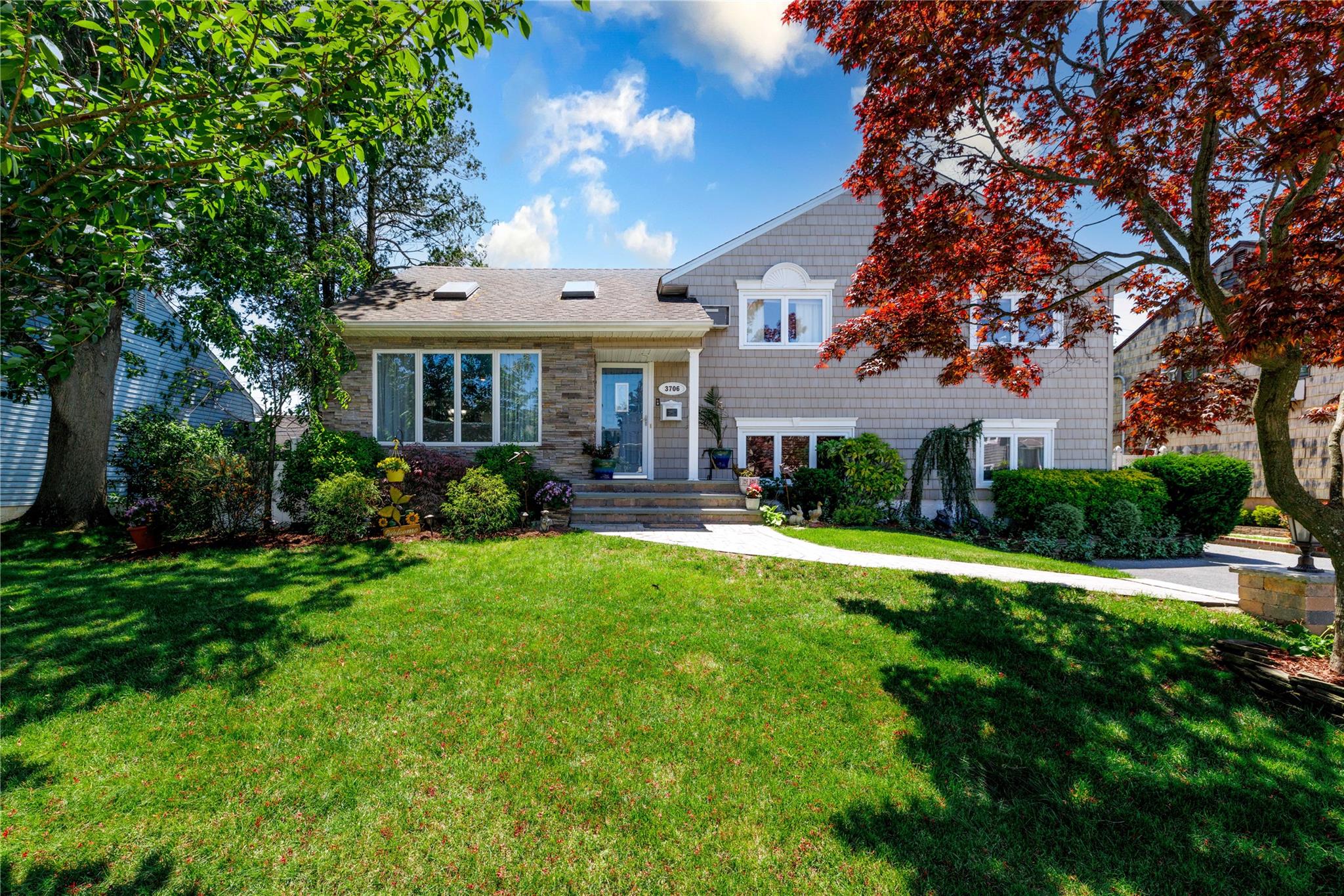 3706 Regent Lane