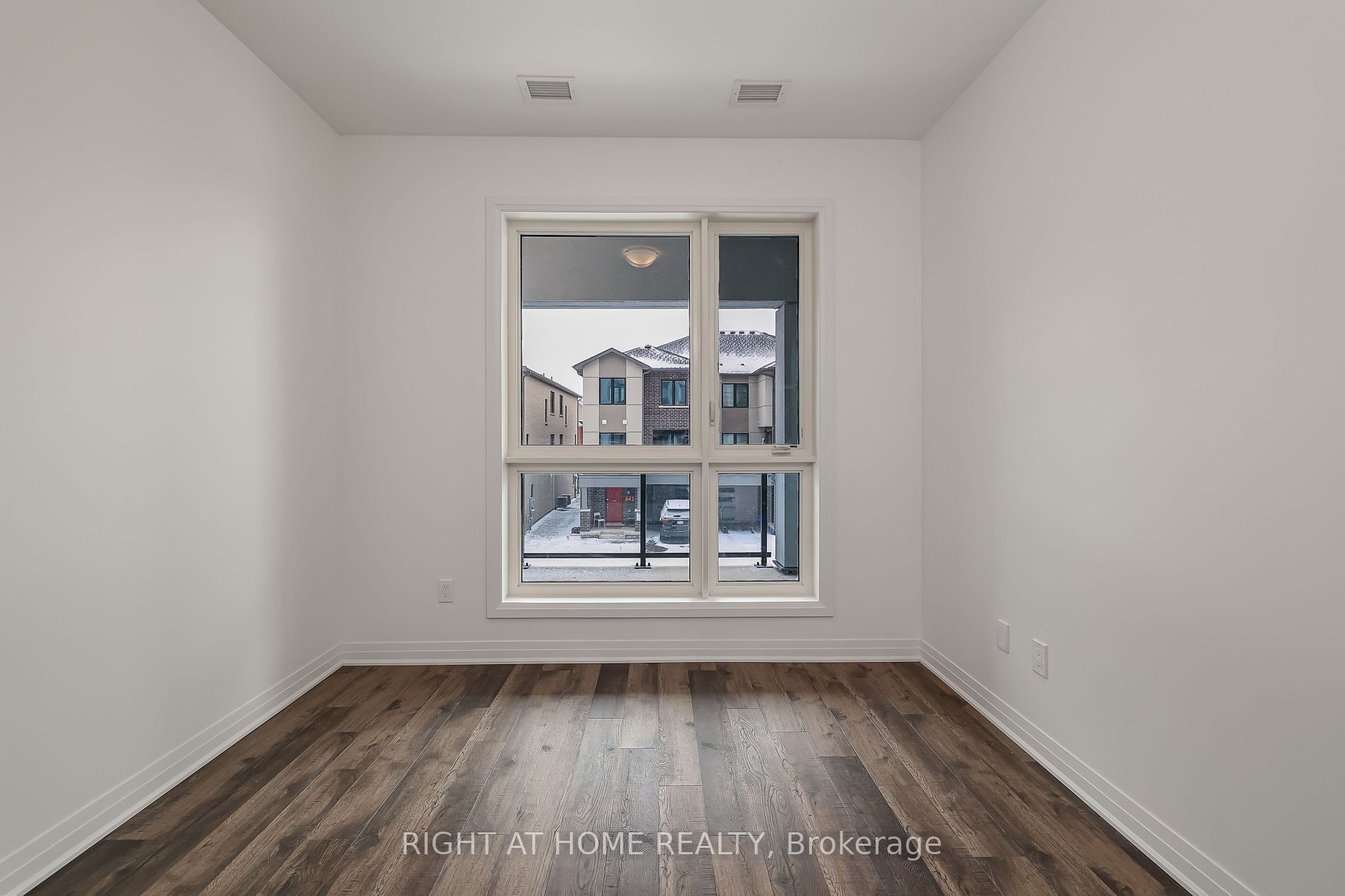 470 Gordon Krantz Ave 217