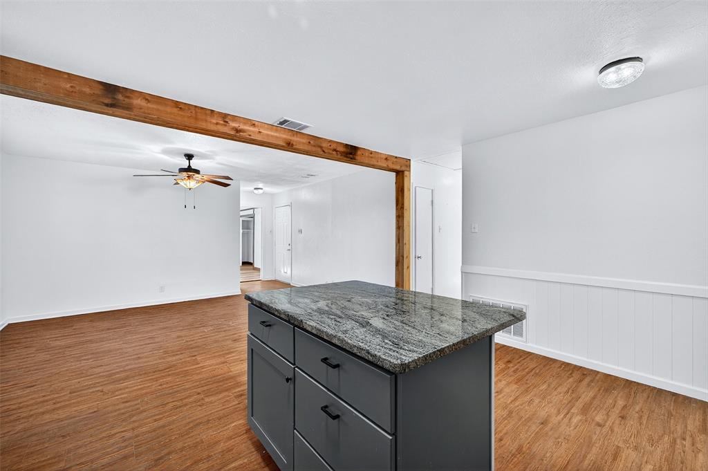 143 N Imperial Drive