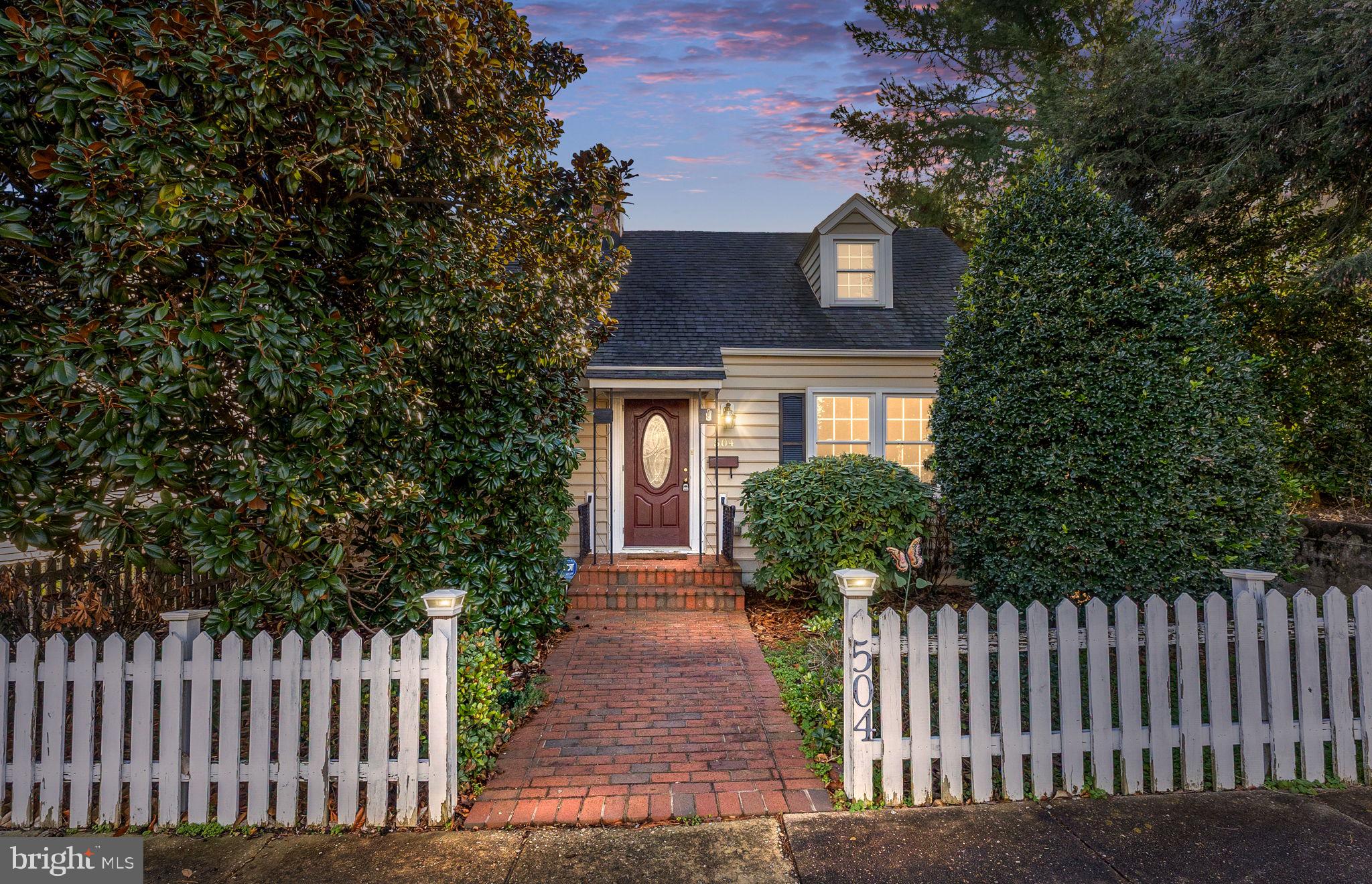 504 Hawke Street
