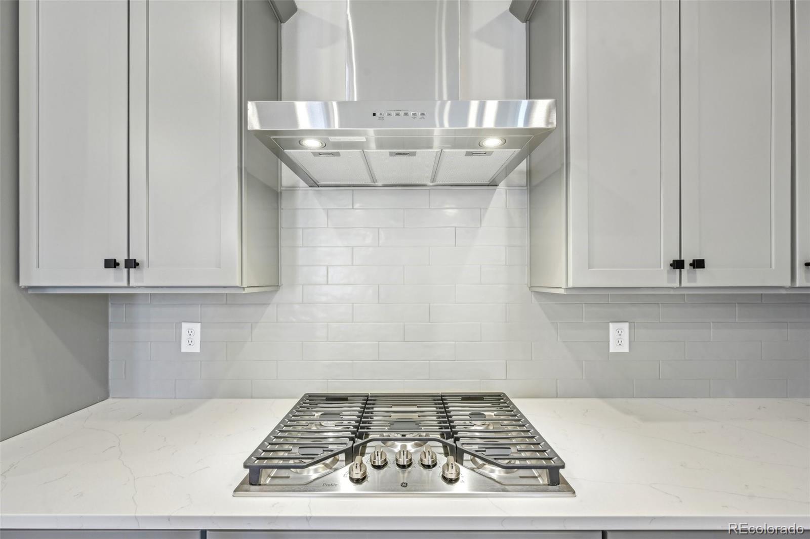 8779 Whiteclover Street