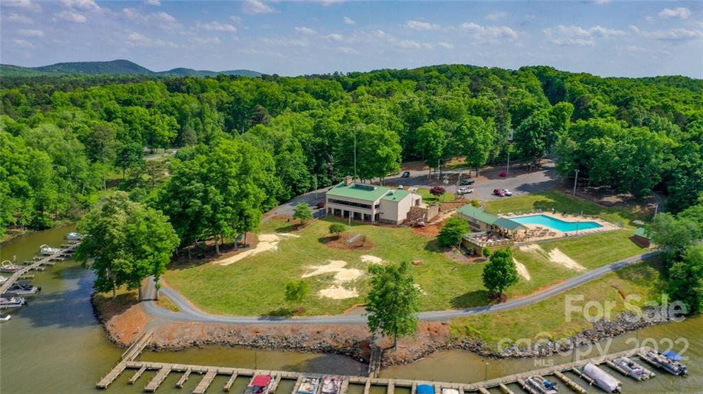 Property wrapper Lake Tillery Waterfront Properties Lynn Norman