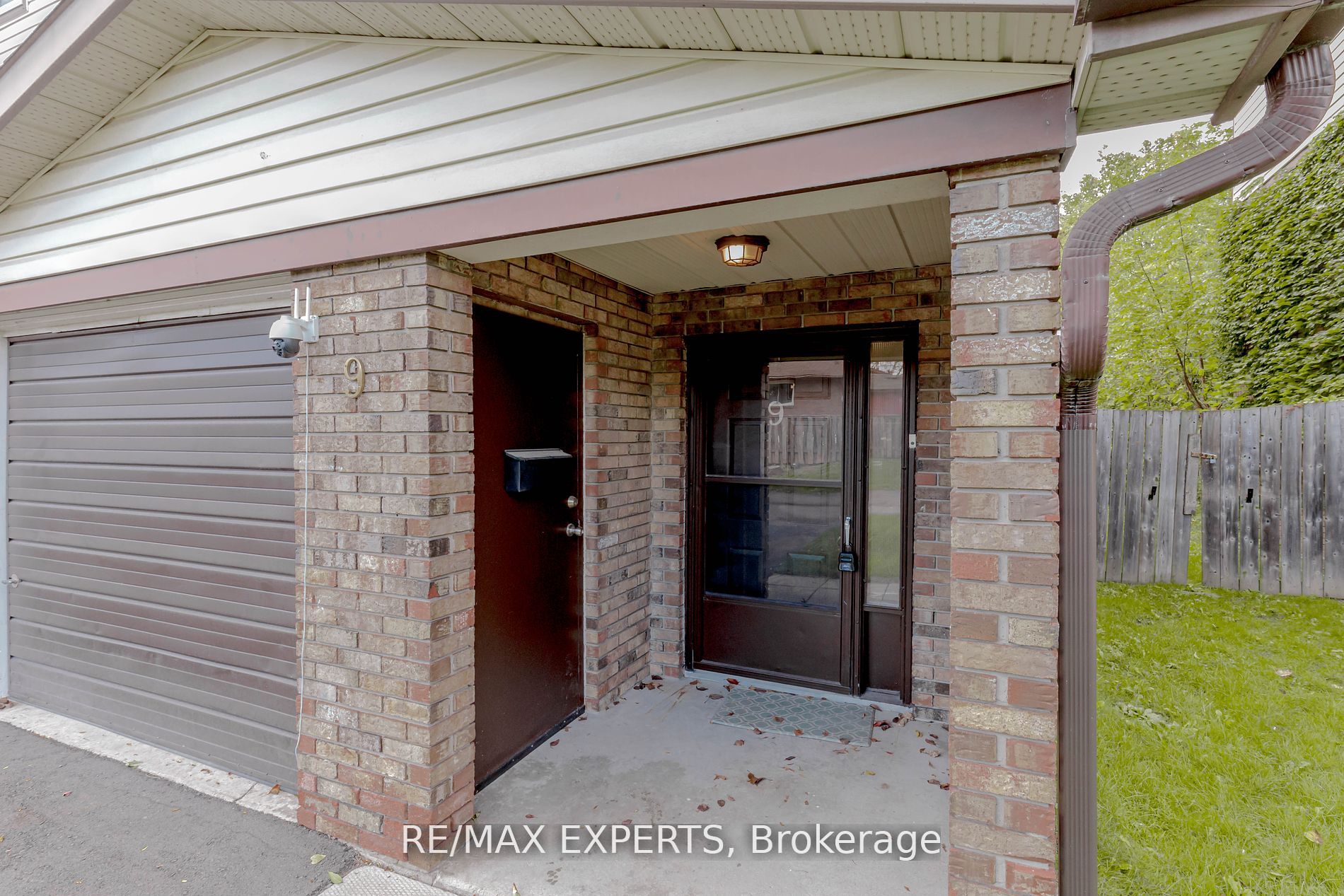 34 Bow Valley Dr 9