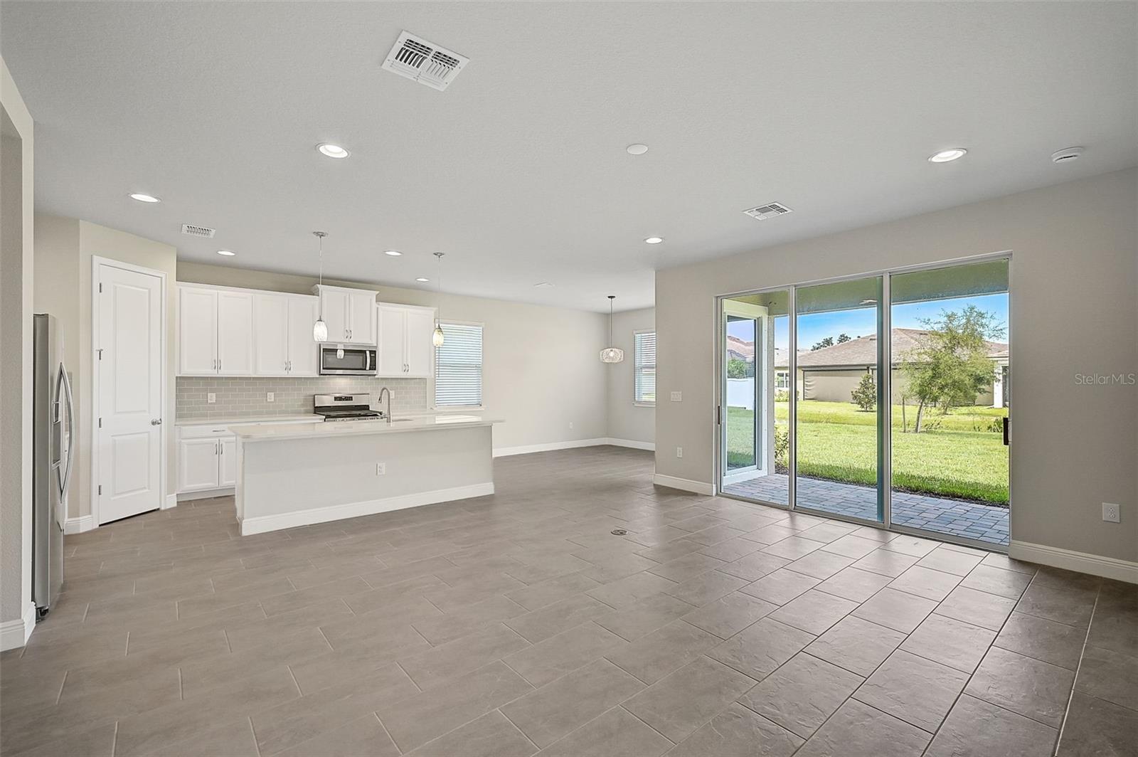 5782 Long Shore Loop