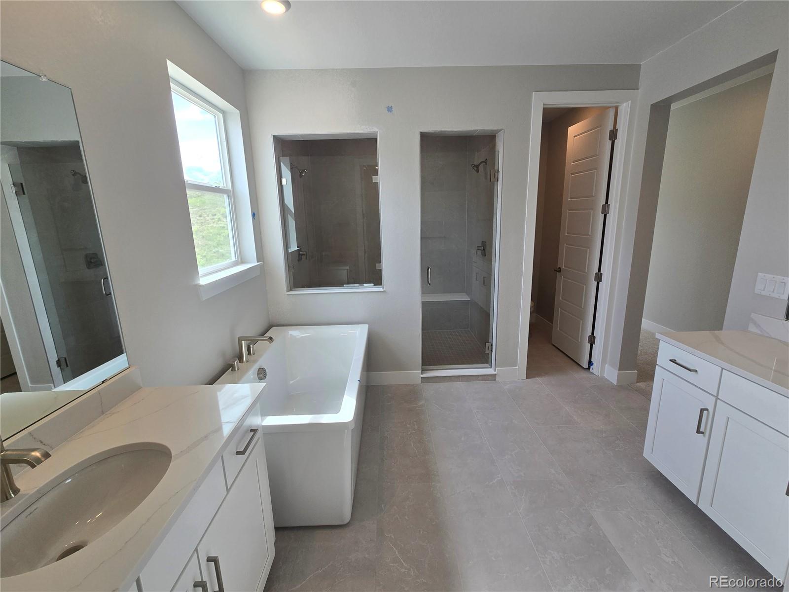 5643 Red Pebble Point