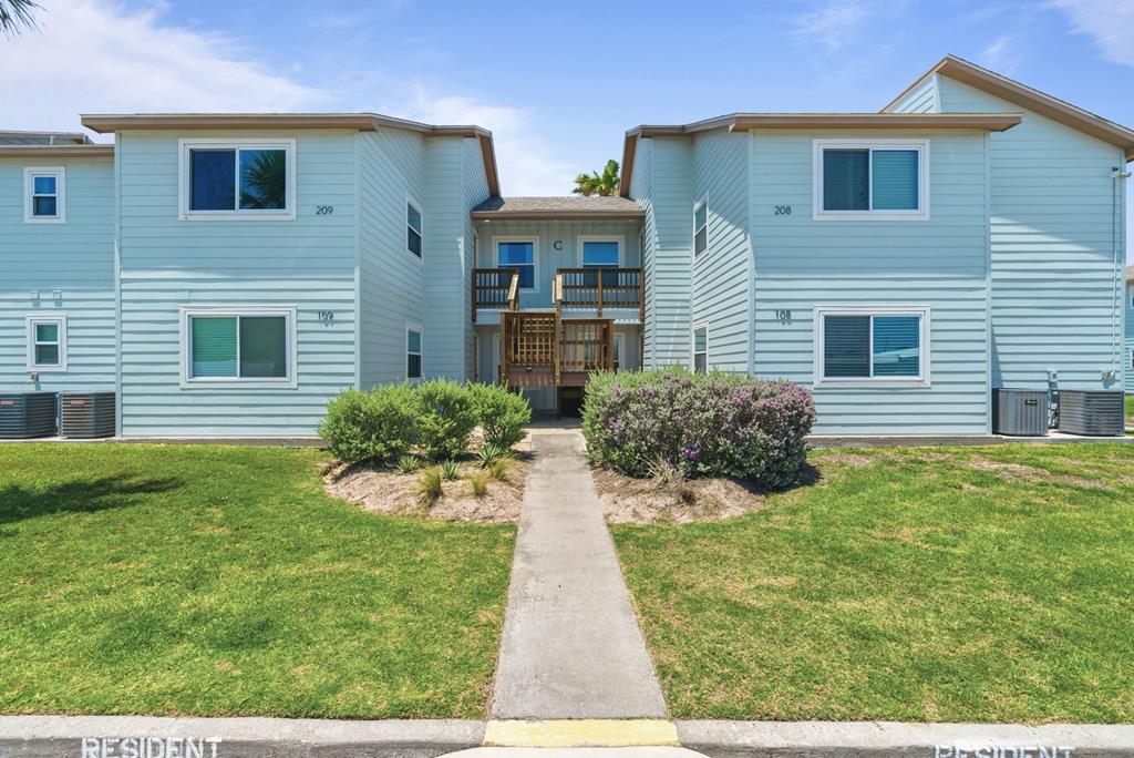 Slip into that “out of office” state of mind where your Texas Gulf Coast escape is waiting. Furnishings and most accessories offered, this beautifully updated condo at Aransas Harbors is ideal for full-time living, a vacation retreat, or a short-term rental investment. Featuring vaulted ceilings, granite countertops, shiplap accents, and peekaboo water views, this coastal-chic unit is designed for easy living. Start your mornings with cotton-candy sunrises from your private patio, then enjoy resort-style amenities including a community pool, pickleball court and tennis courts, outdoor BBQ area, and close proximity to the ferry, beaches, restaurants, and local boutiques. Just bring your swimsuit and sandals—everything else is ready for you.