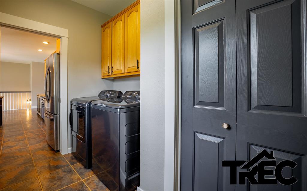 642 Cedarwood