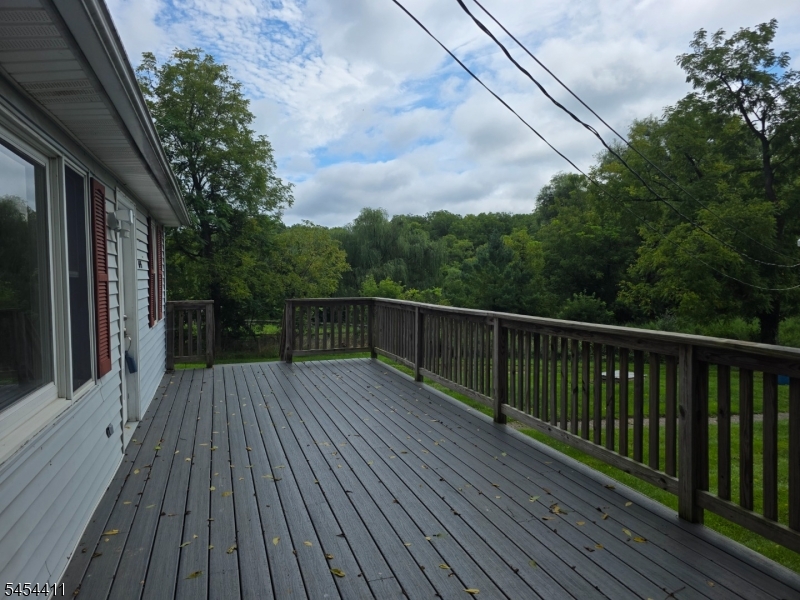 693 Townsbury Rd — photo 2 of 20