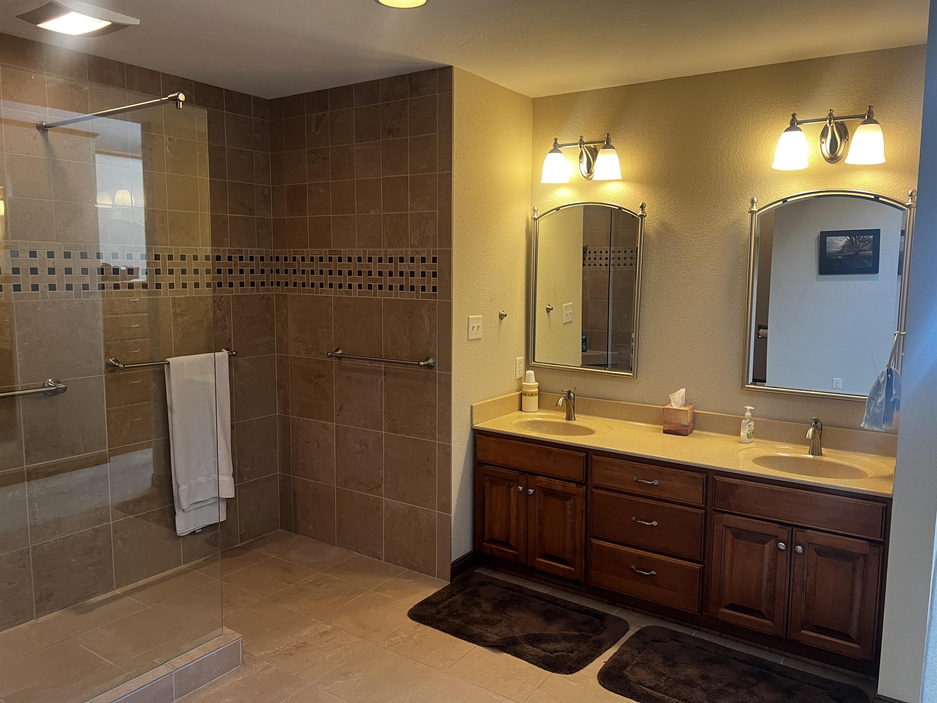 2305 N Squirrel Run