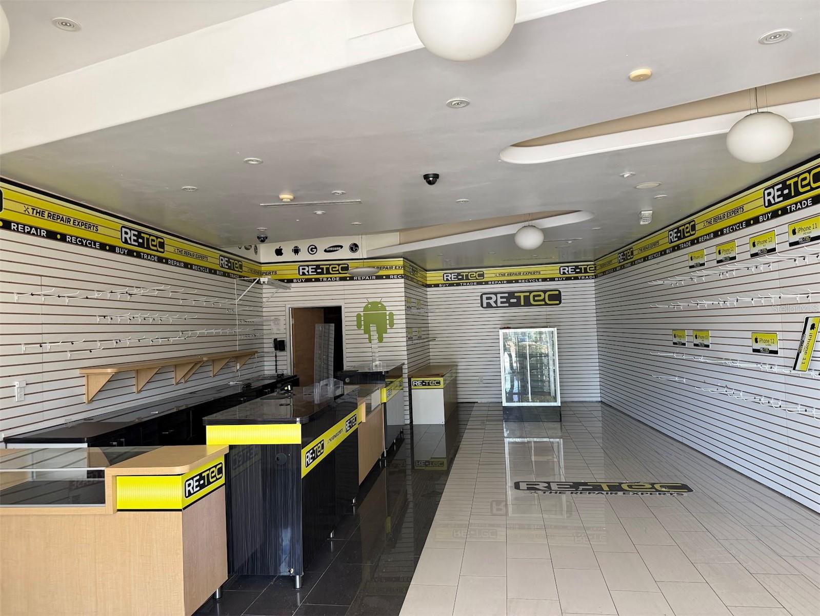 2611 SW 19th Avenue Road 700