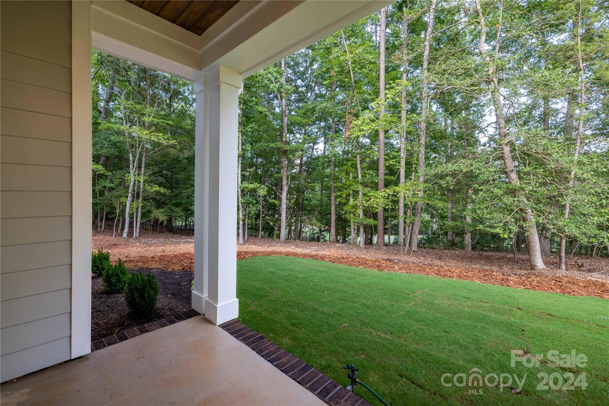 143 Eagle Point