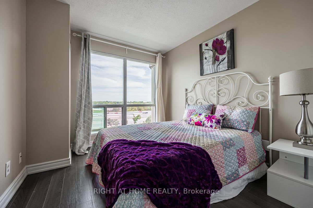 18 Lee Centre Dr 501