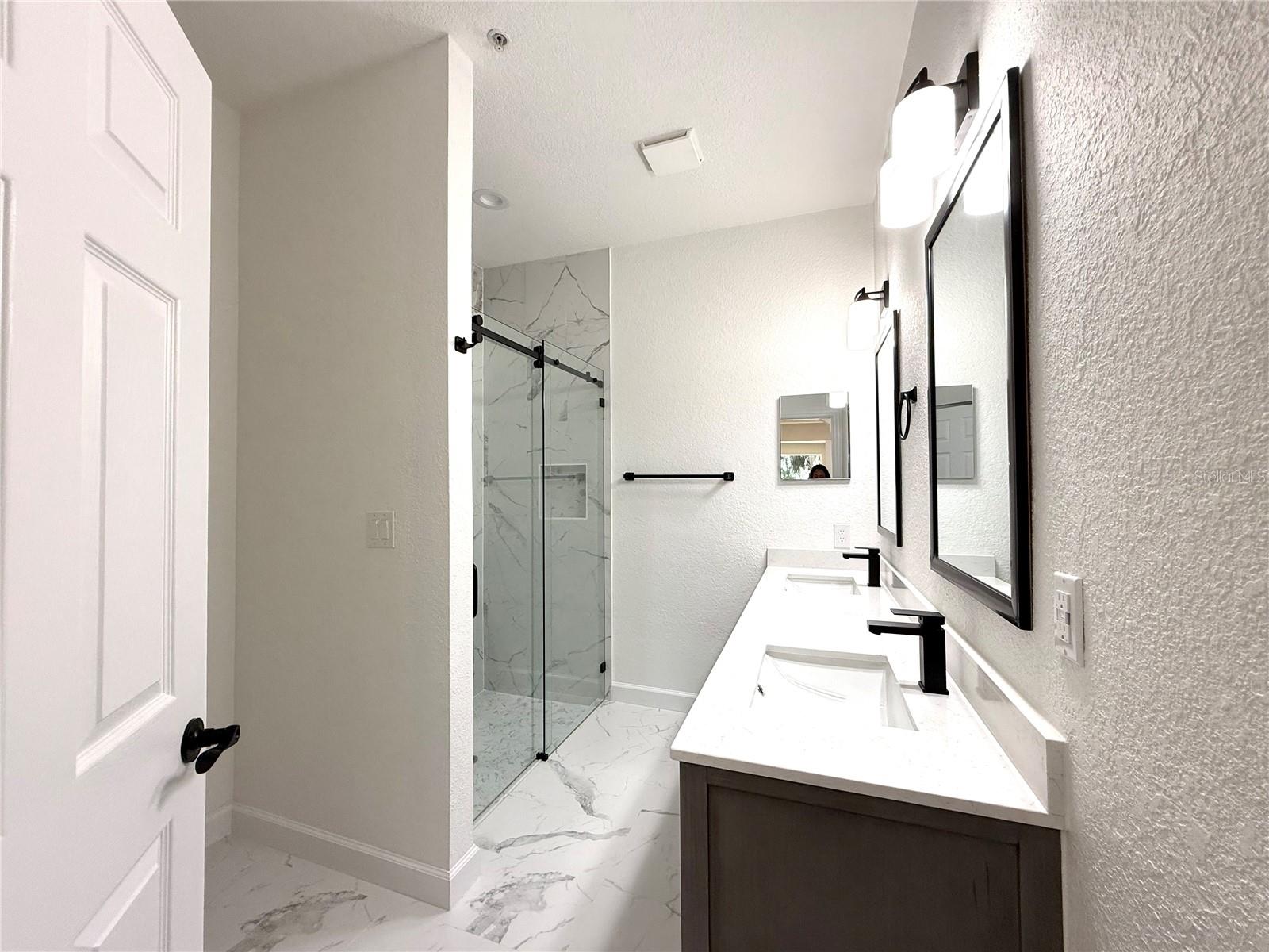 4721 1st Avenue E 4721