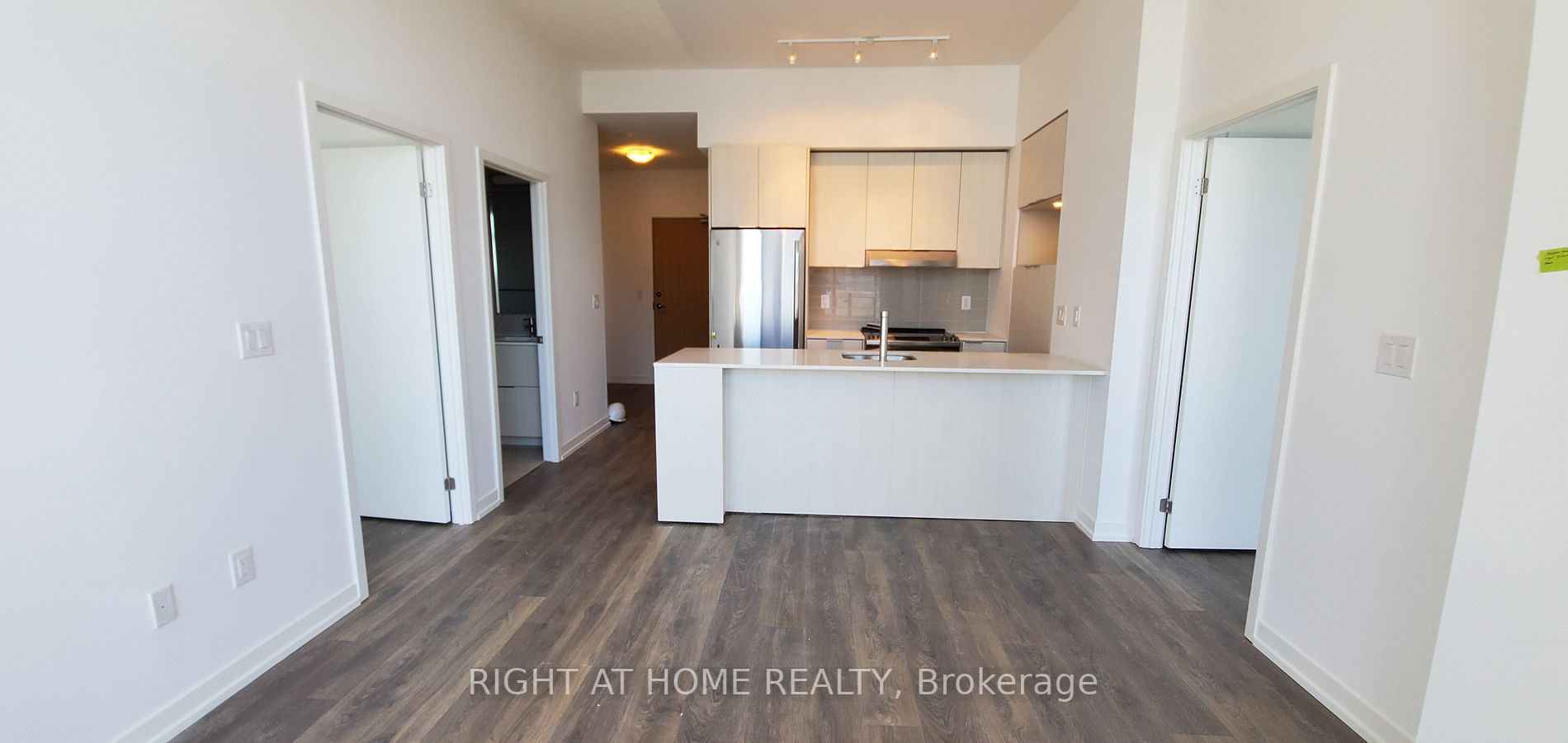 2520 W Eglinton Ave 1901