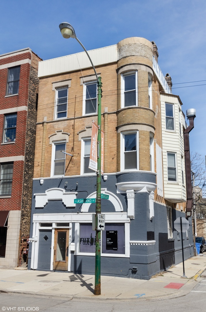 Available March 1! This 3BD/1BA in West Town is the perfect place for you to call home. With an oversized living/dining room, tons of natural light pours through the unit! Hardwood floors throughout, exposed brick, newly renovated kitchen, stainless steel appliances and a fireplace! All closets are quite spacious. Free W/D in building. Street parking available. Conveniently located with minutes away from the Division St. Blue line, and MTA bus routes. Tons of bars, restaurants, cafes and grocery stores nearby. Ground floor has the popular Mano Cafe. Tenant requirements: 685+ Credit Score, Income is 3xs the rent, Pet Deposit $250 dog, Cat $150. One month's Security Deposit.