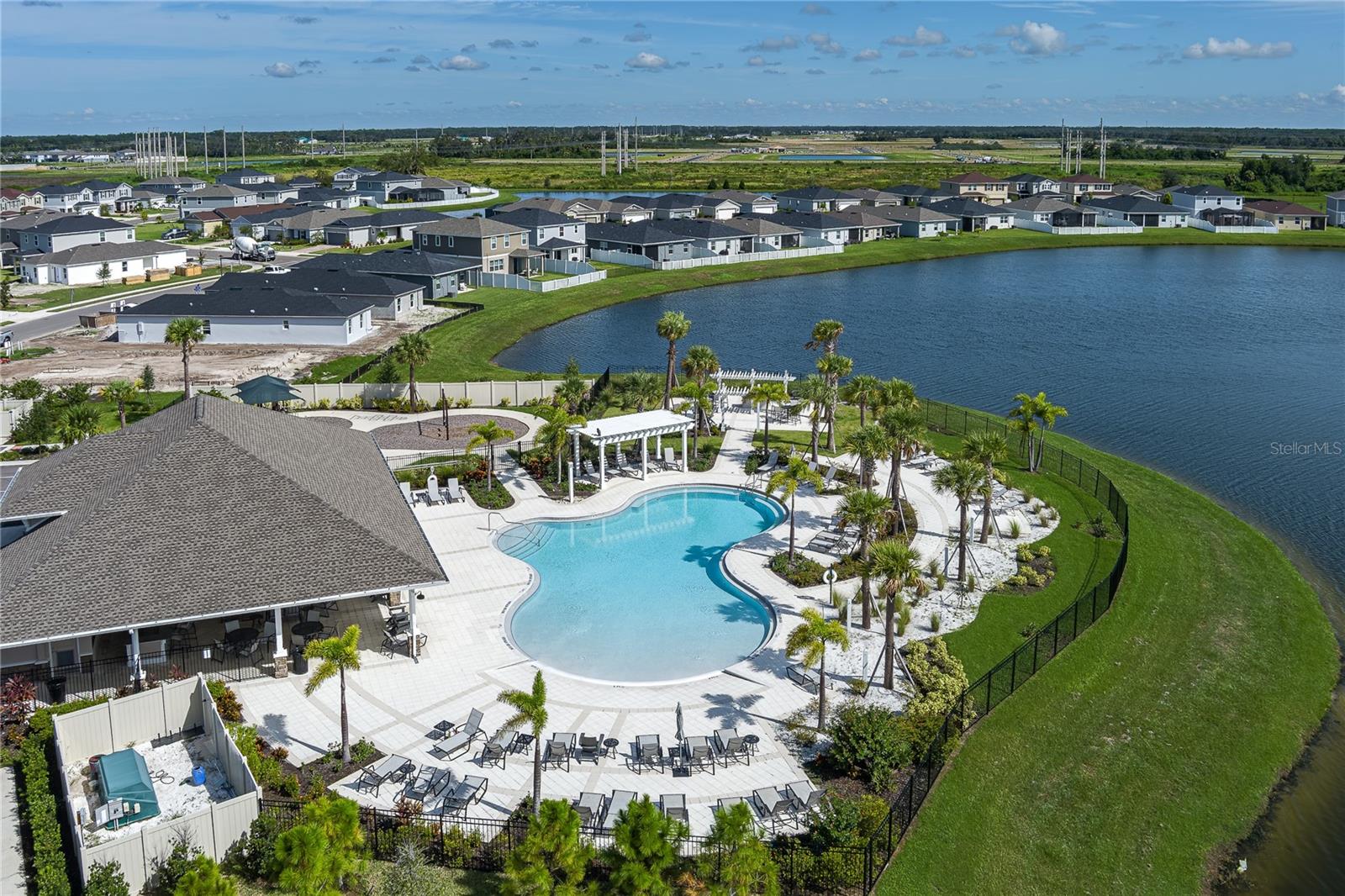 9577 Sandy Bluffs Circle