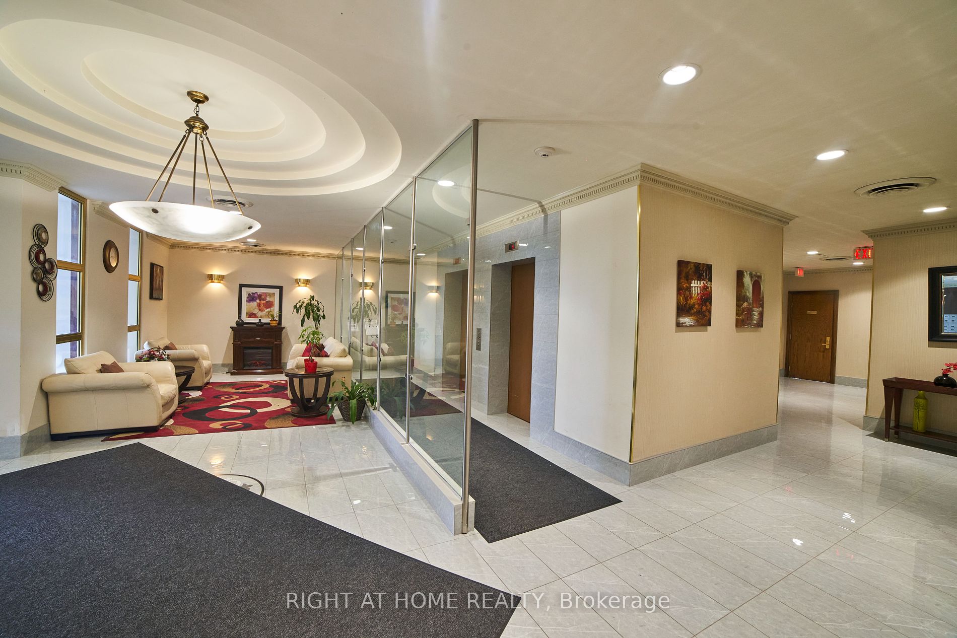 1700 E Eglinton Ave 609