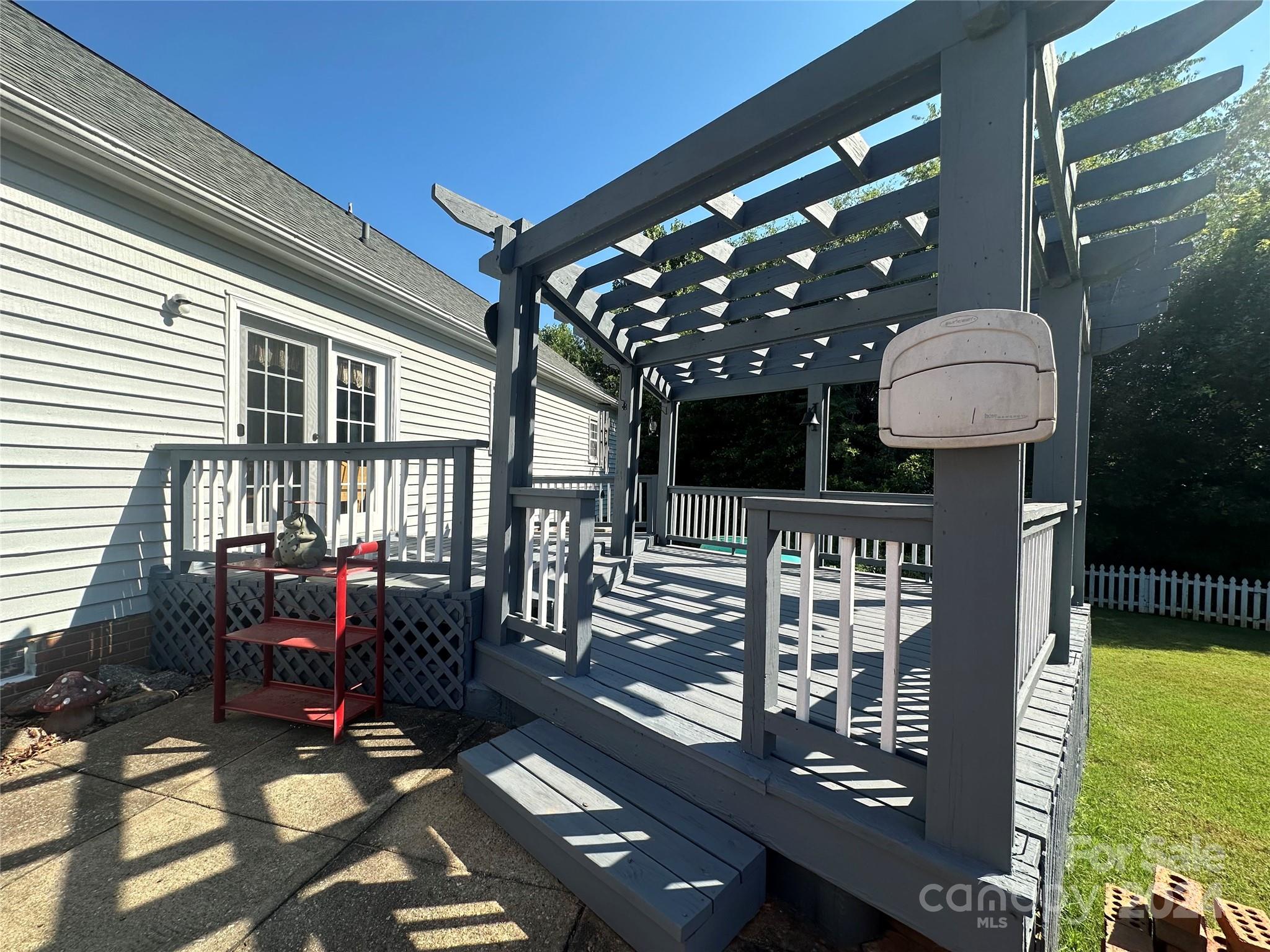 4050 Quarry Estates Road