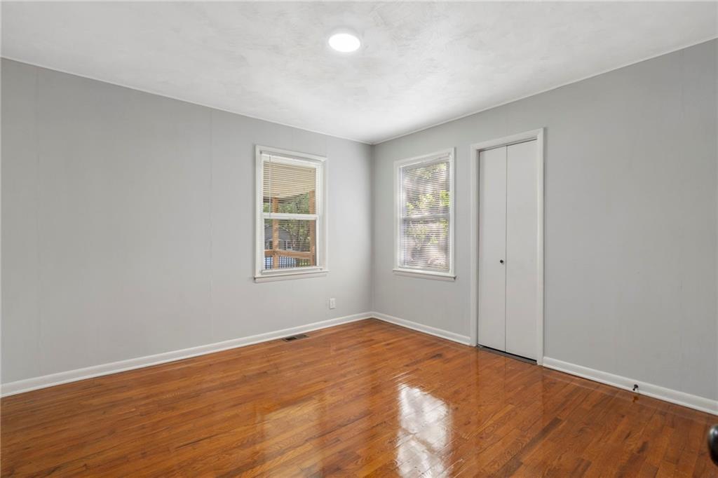 5211 NE 46th Terrace