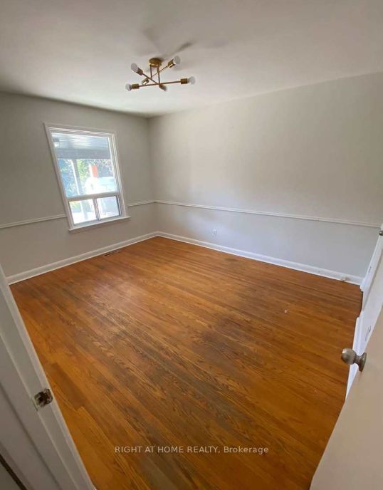 224 W Felan Ave