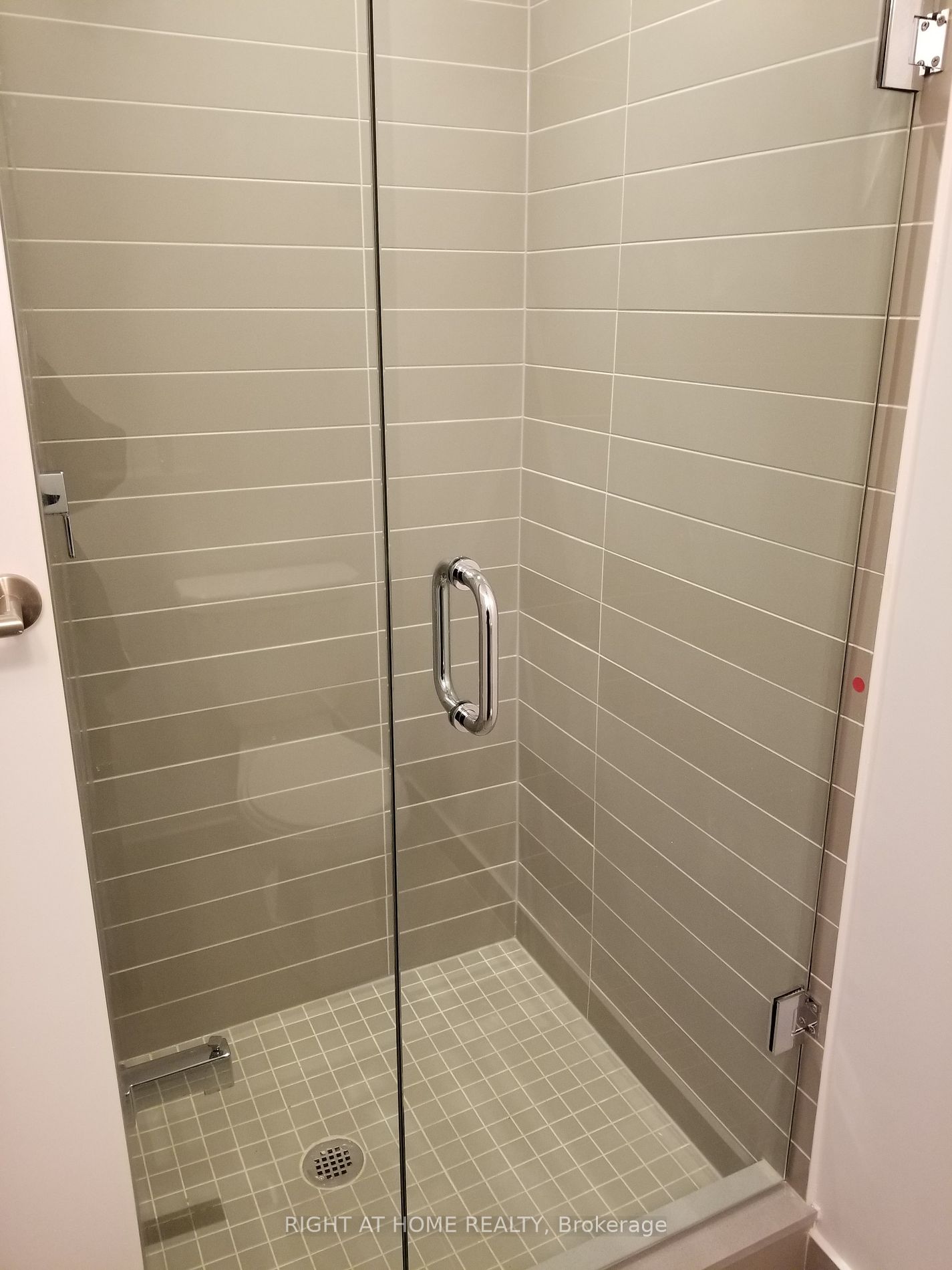 87 Peter St 3115
