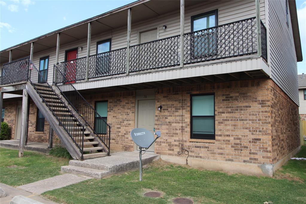 1/2 month free with a 13 month lease.Remodeled with new appliances, paint, flooring, etc.This apartment is very cute and cozy. It comes with wood floors in the living room and new carpet in the bedroom! Amenities include washer, dryer, fridge, range, dishwasher and a private patio in the back.This property is located about 2 miles from OU campus and easy access to all of Normans eateries and fun spotsListing broker is an owner of this property with real estate with license #071687Tenant pays Electric, Gas, and Water.***Accepts Norman Housing***Pets Welcome (2 PET LIMIT):1 Pet - $300 Deposit + $25/mo Pet Rent2 Pet - $400 Deposit + $40/mo Pet Rent