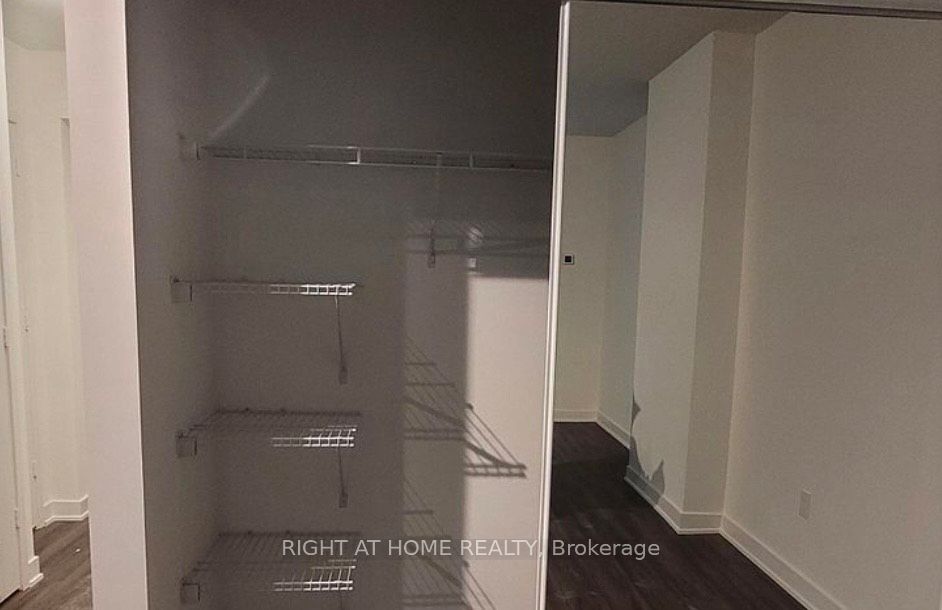 100 Dalhousie St 209