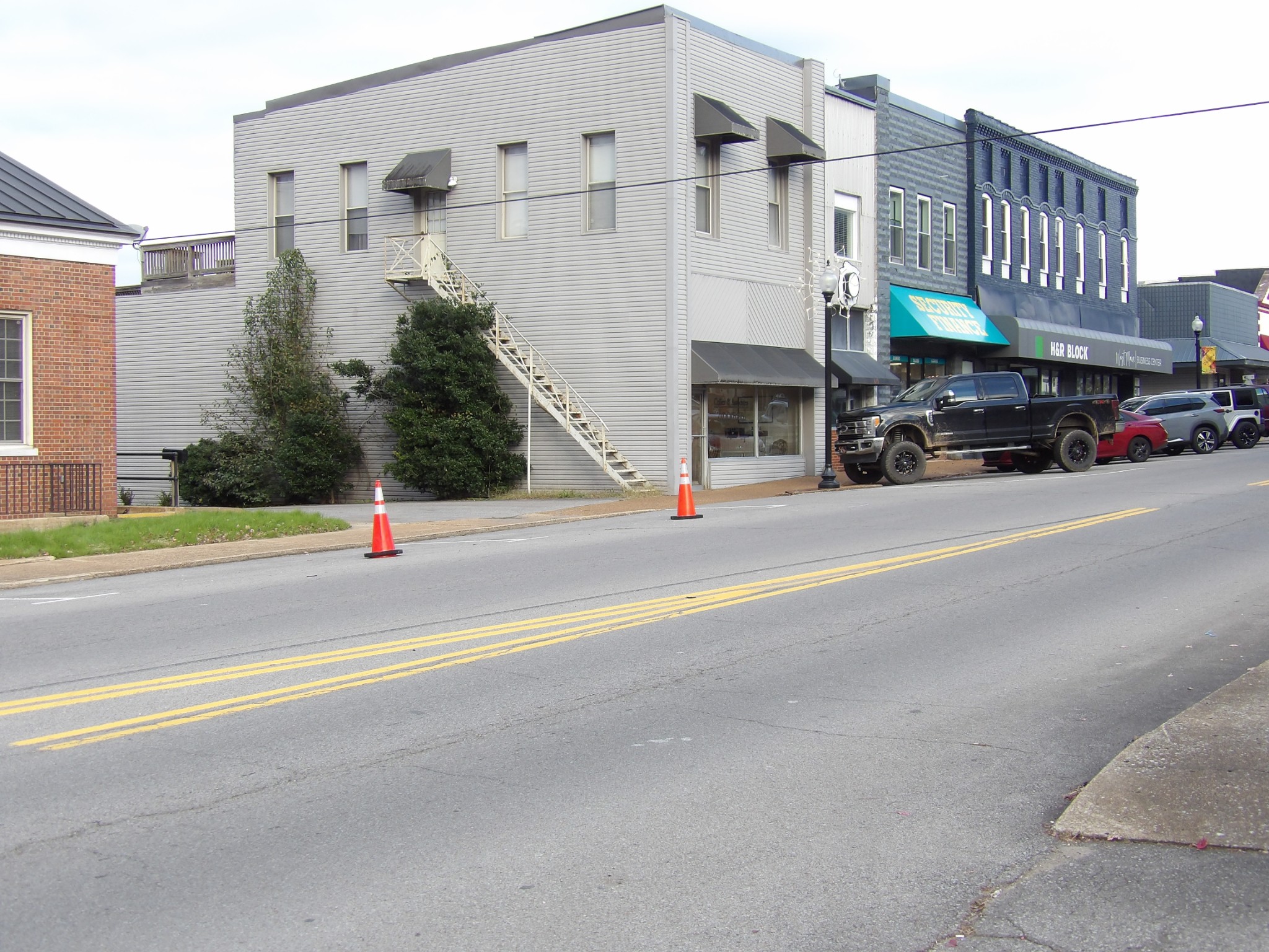 111 W Main St