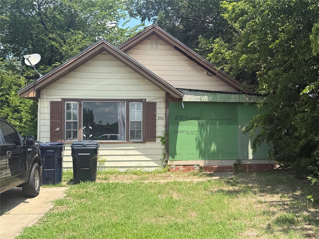 This single-story home is being sold strictly as-is, with the buyer's right to inspect before closing. It's a solid candidate for an investor or someone comfortable rolling up their sleeves — "fixer-upper" is putting it mildly, so come in with realistic expectations and a contractor's eye rather than a move-in-ready mindset.For the right buyer — someone looking to renovate, flip, or add to a rental portfolio — this could represent solid upside once cleaned up and modernized. Priced and positioned accordingly.